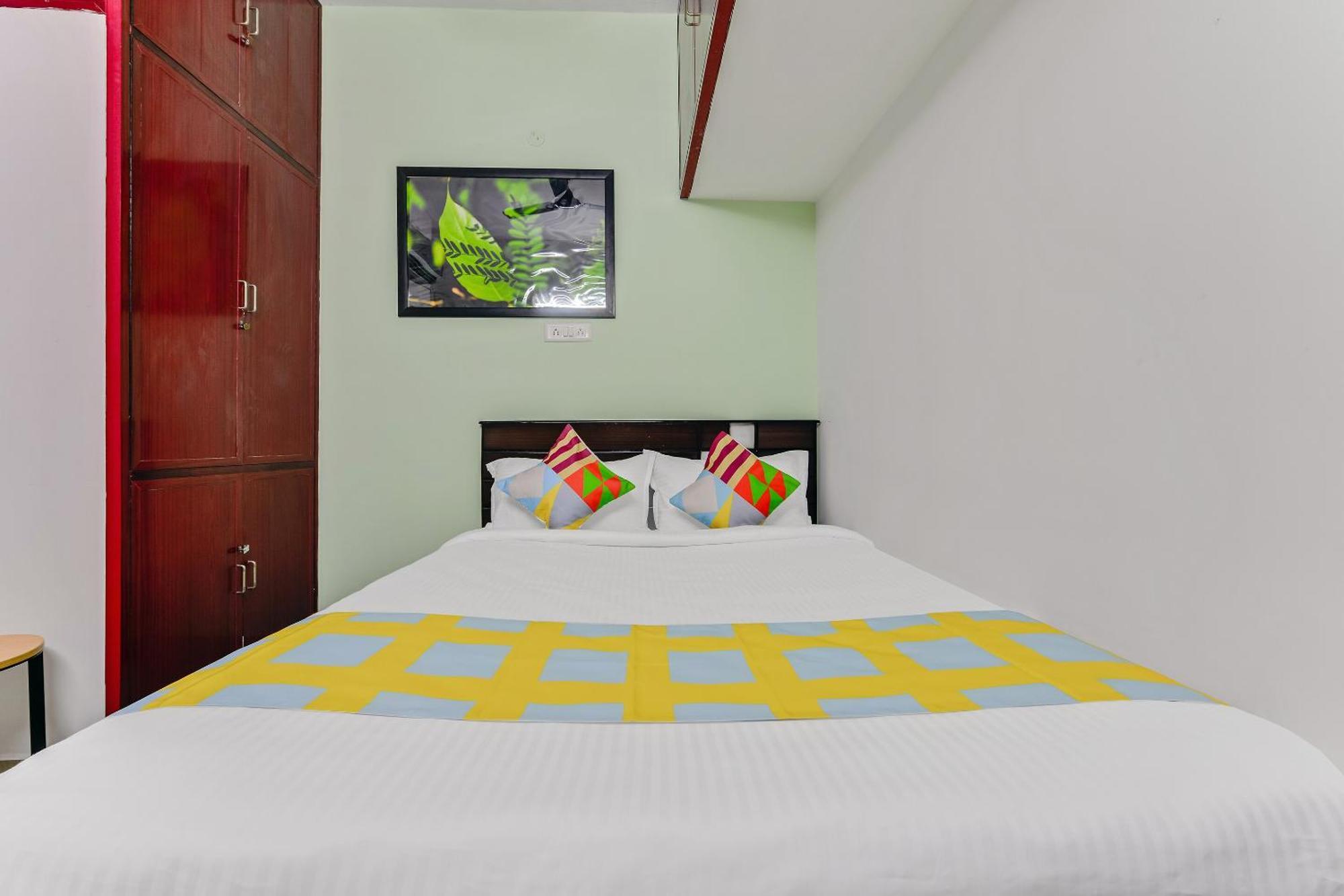 Guest house O Jj Residency Near International Airport Chennai