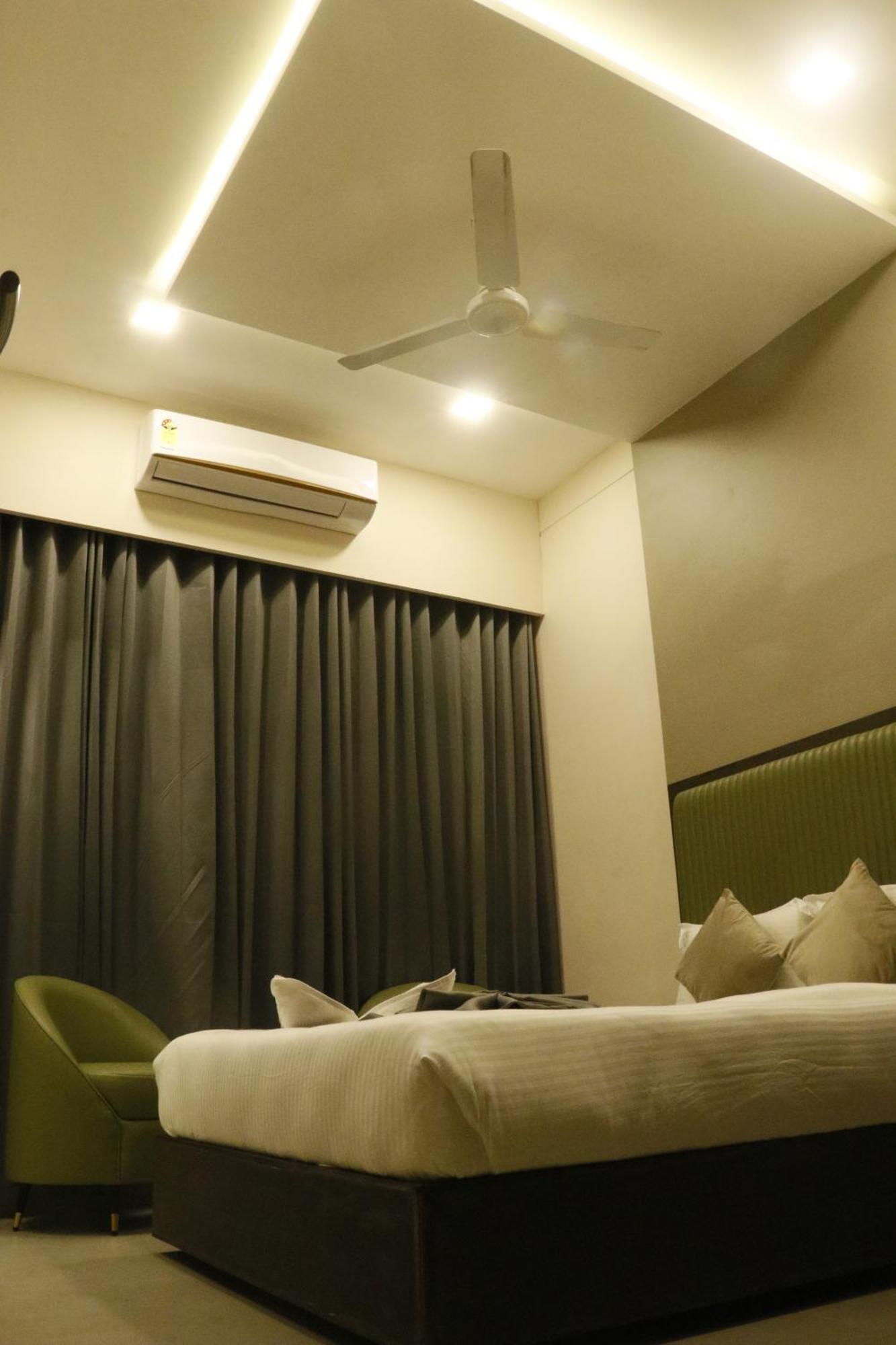 Cosmo Grande 2* Chennai