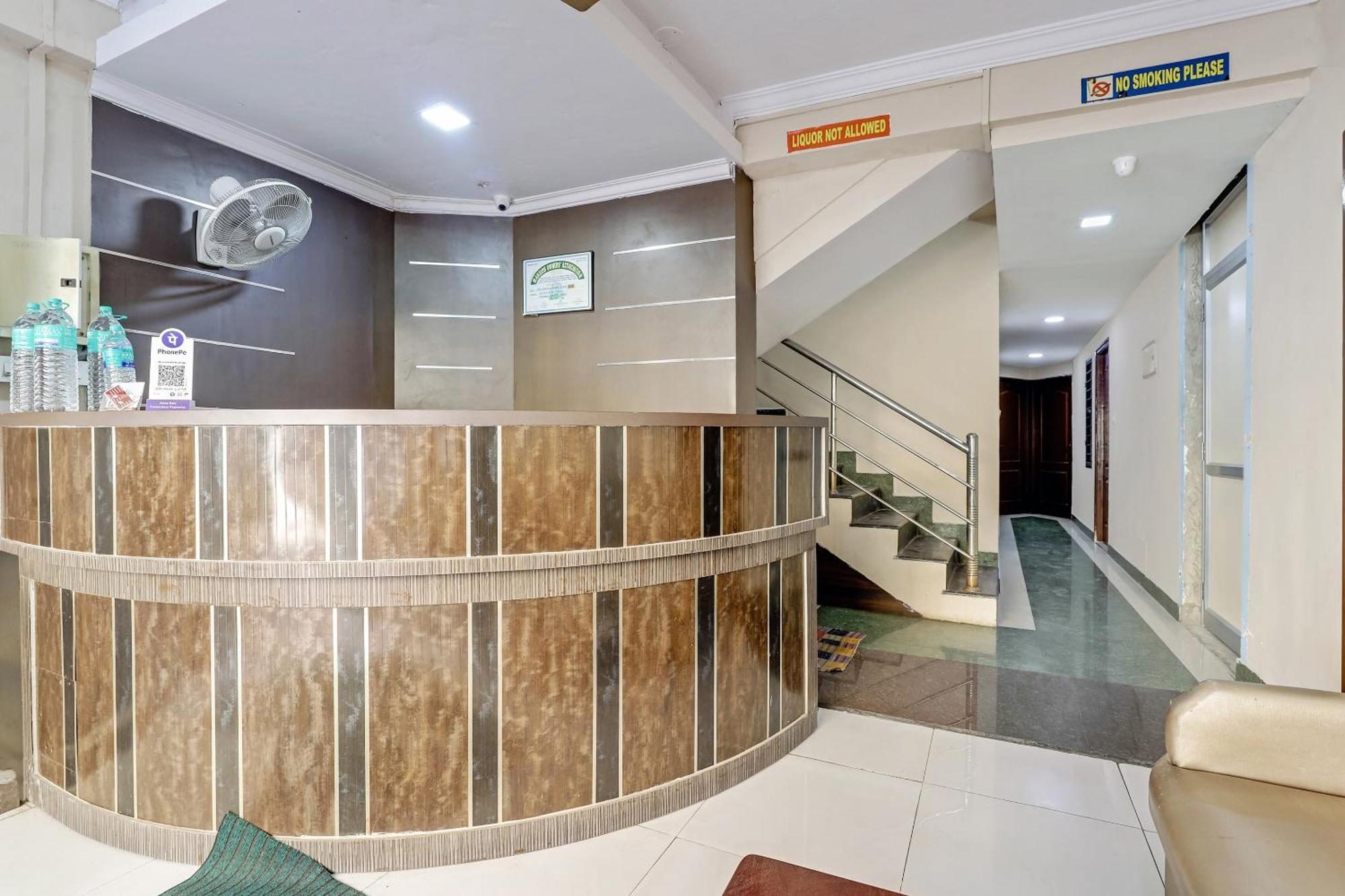Spot On Grand Residency Hotel 2*