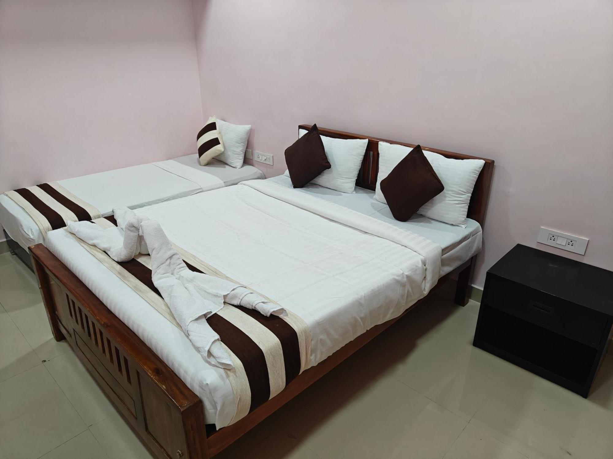 Hotel The Whiteglow Elite 2*