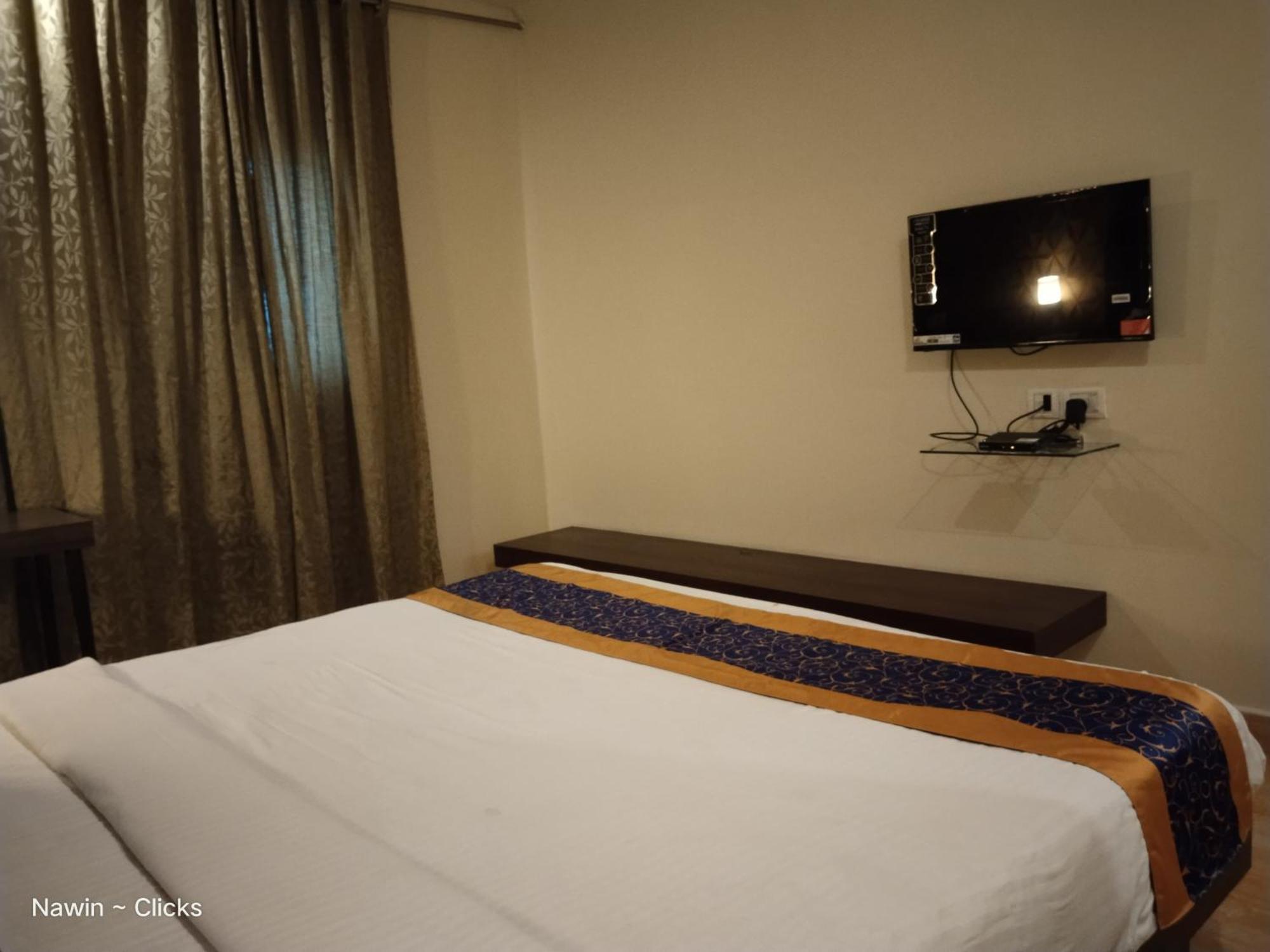 Redfox Hotel- Aminjikarai Chennai