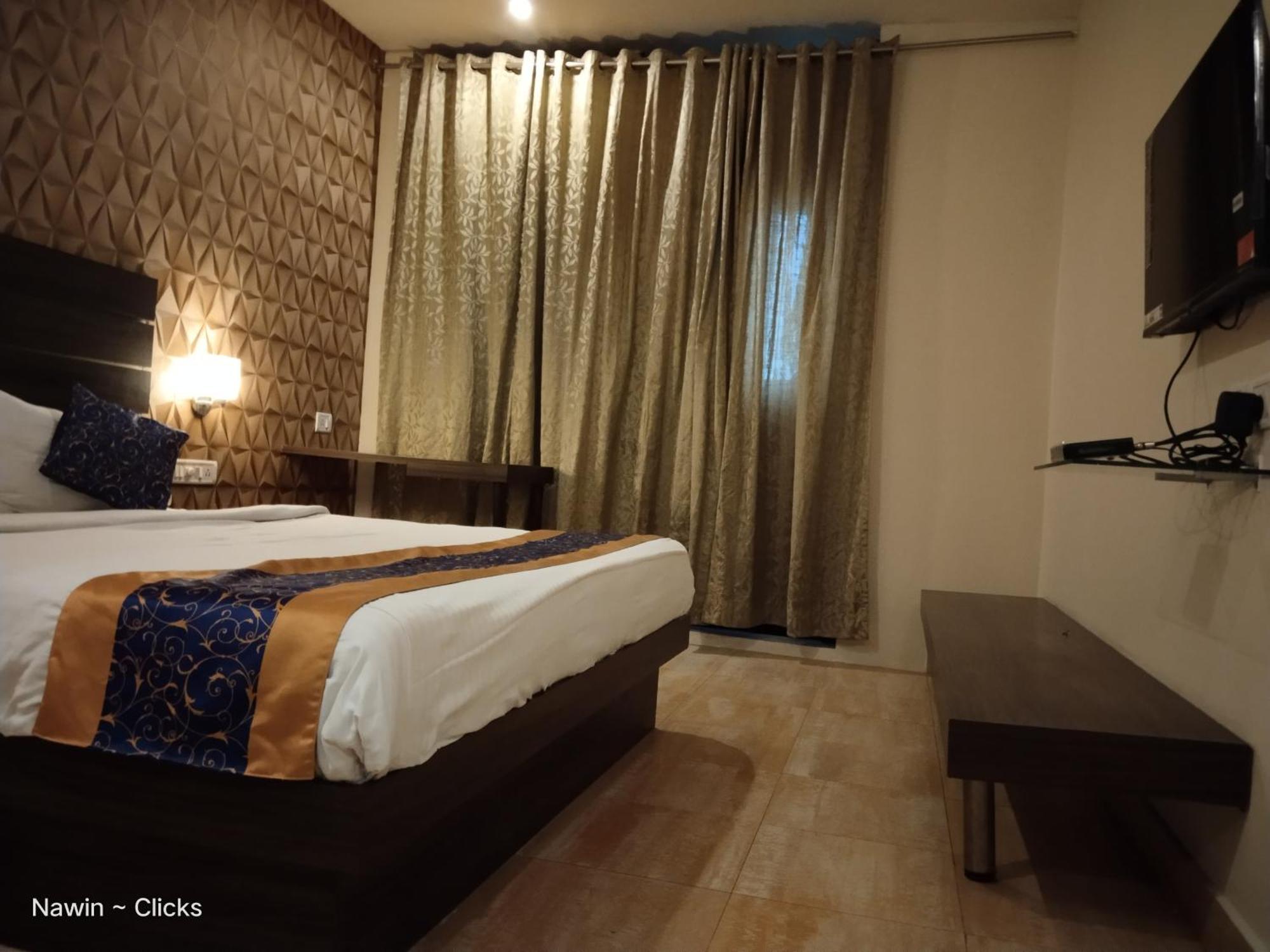 Redfox Hotel- Aminjikarai 3* Chennai
