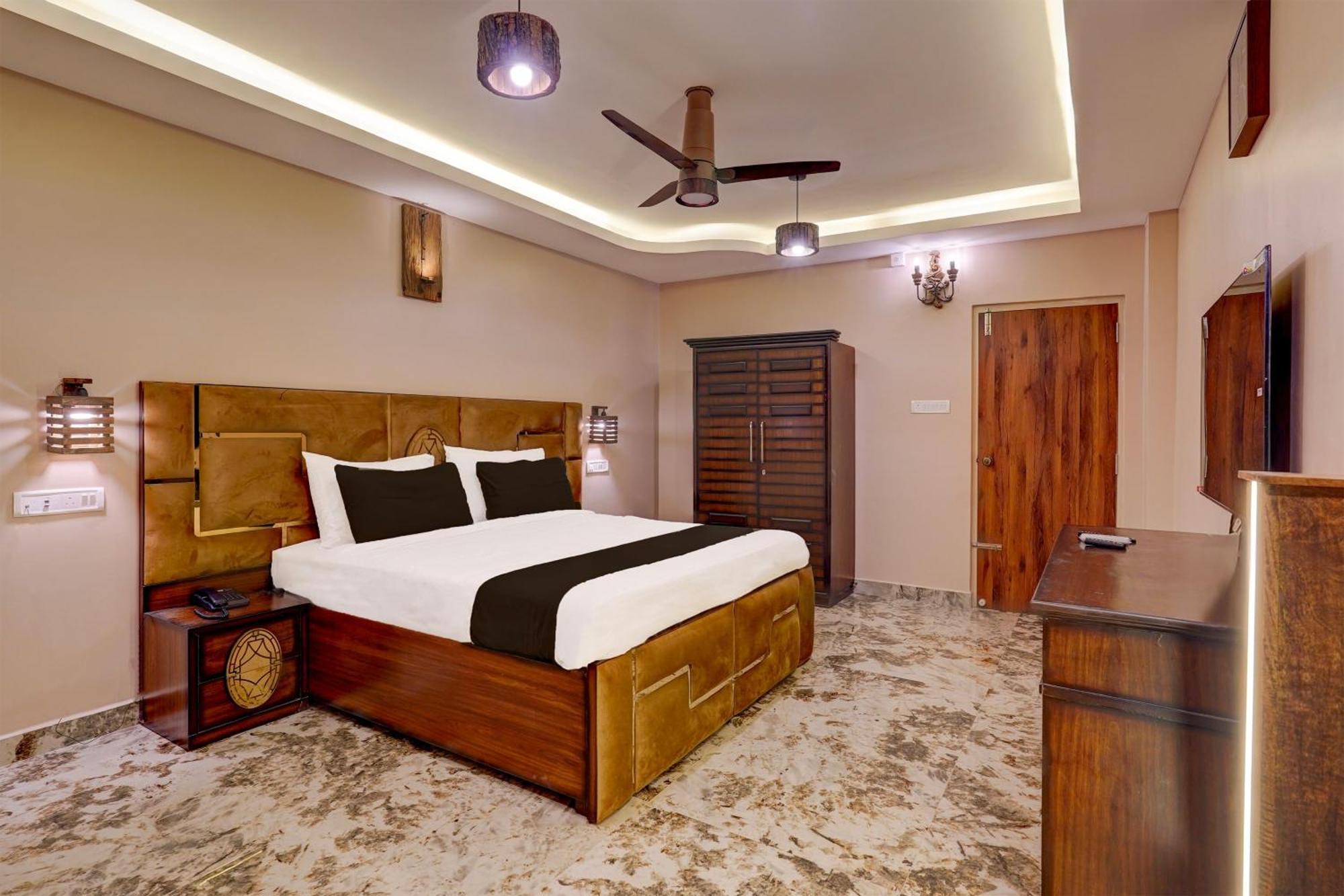 Hotel Super Townhouse Nk Vivanta Luxury 4*