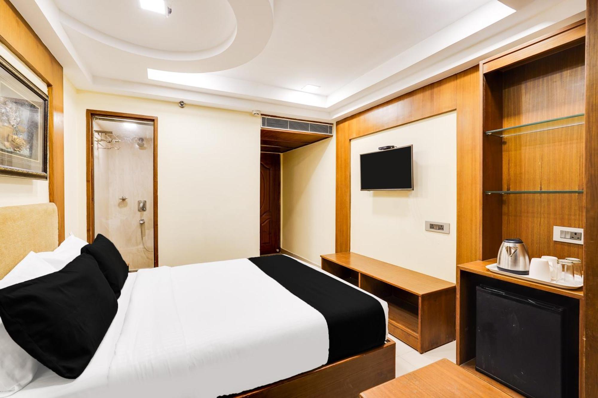 Hotel Townhouse Oak Alandur Near Airport Formerly Vijay Park Chennai