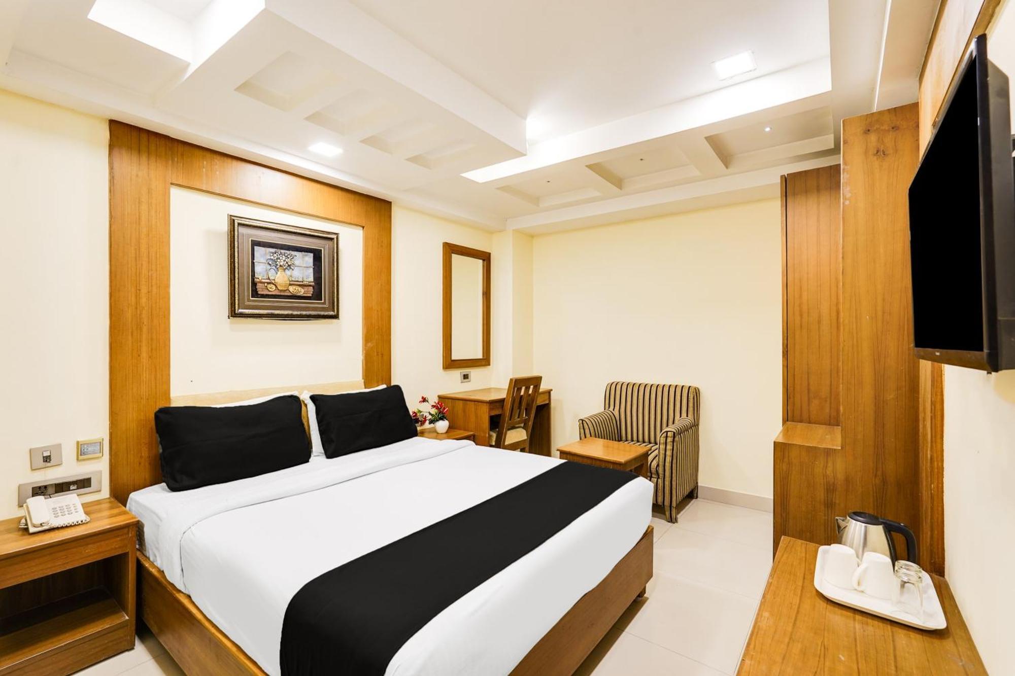 Hotel Townhouse Oak Alandur Near Airport Formerly Vijay Park 3*