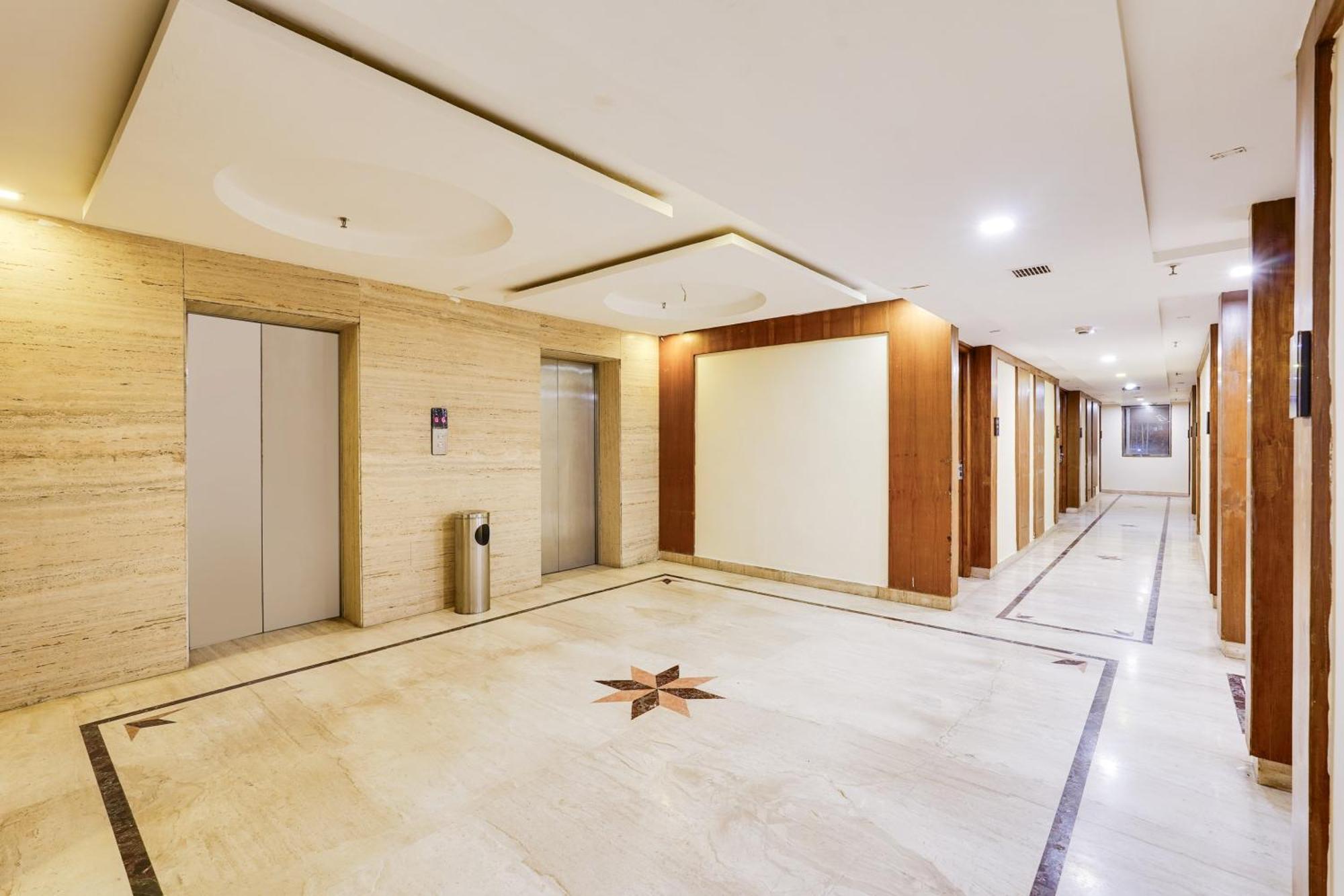 Townhouse Oak Alandur Near Airport Formerly Vijay Park 3* Chennai