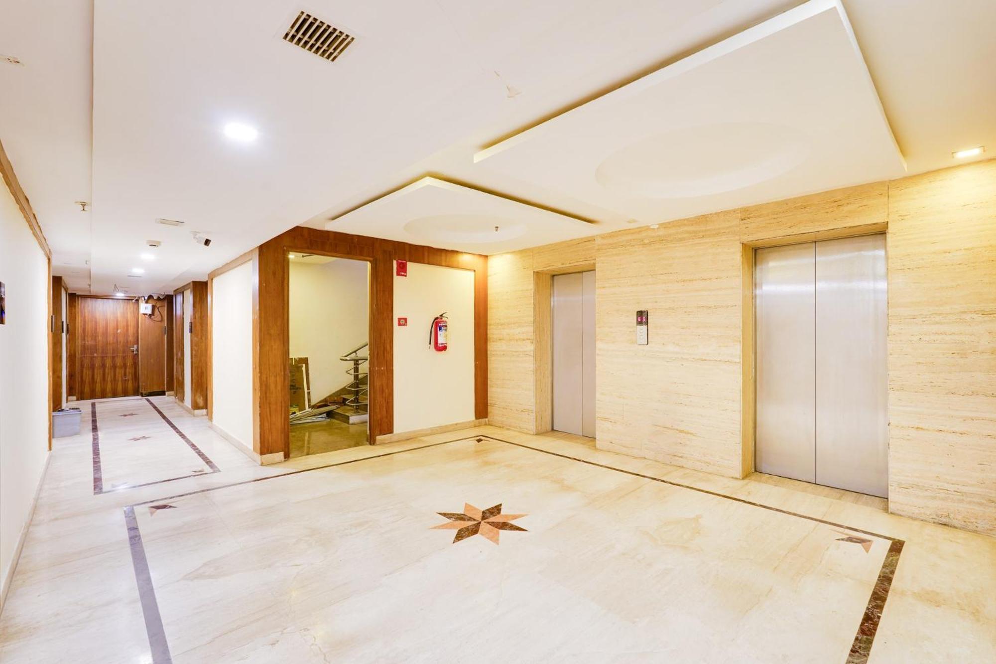 Townhouse Oak Alandur Near Airport Formerly Vijay Park Hotel