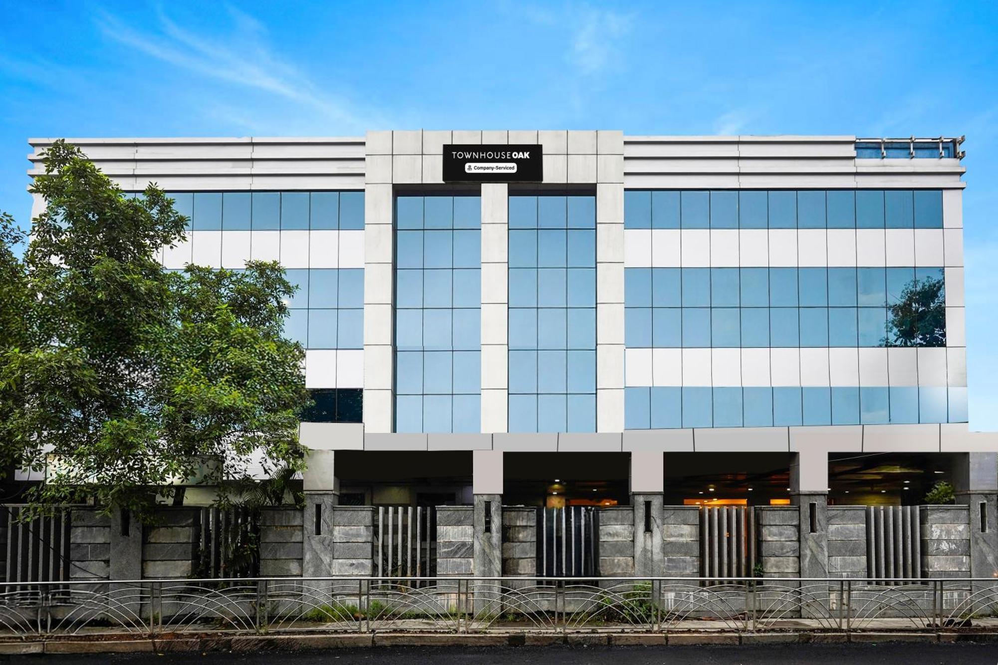 Townhouse Oak Alandur Near Airport Formerly Vijay Park 3*