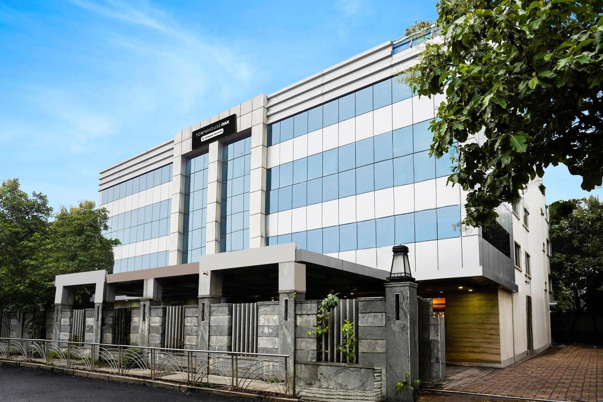 Townhouse Oak Alandur Near Airport Formerly Vijay Park Hotel