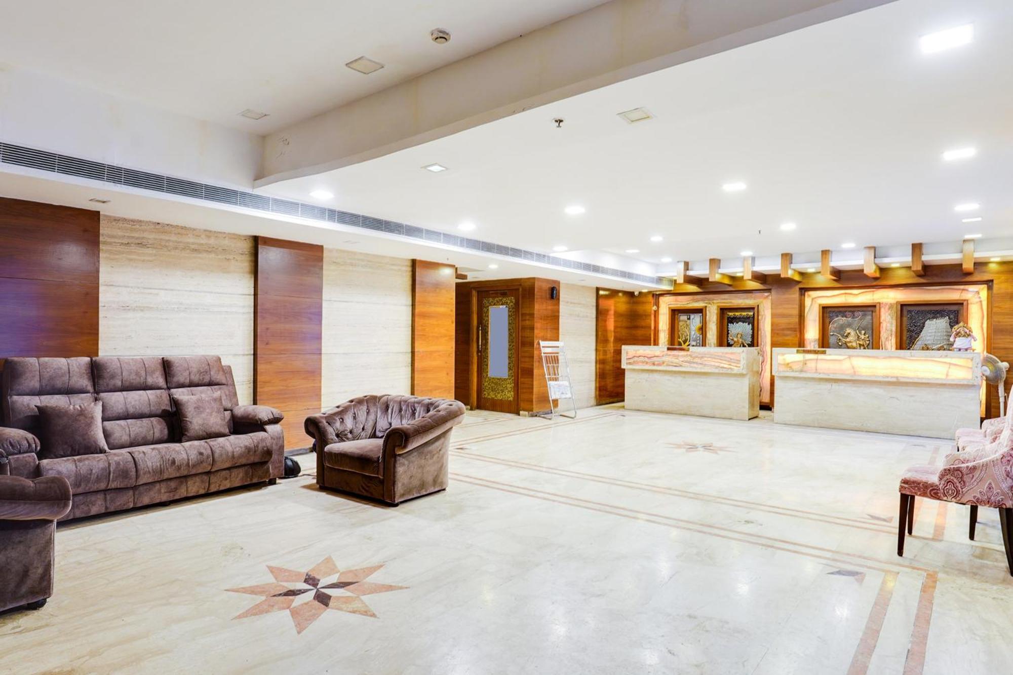 Townhouse Oak Alandur Near Airport Formerly Vijay Park 3* Chennai
