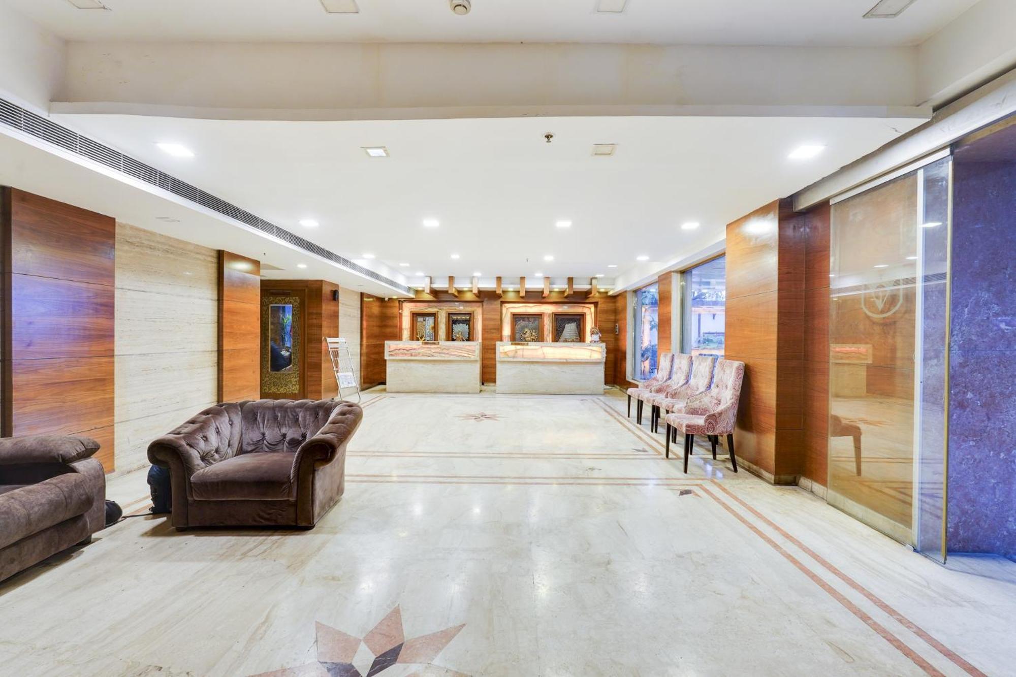 Townhouse Oak Alandur Near Airport Formerly Vijay Park Hotel Chennai