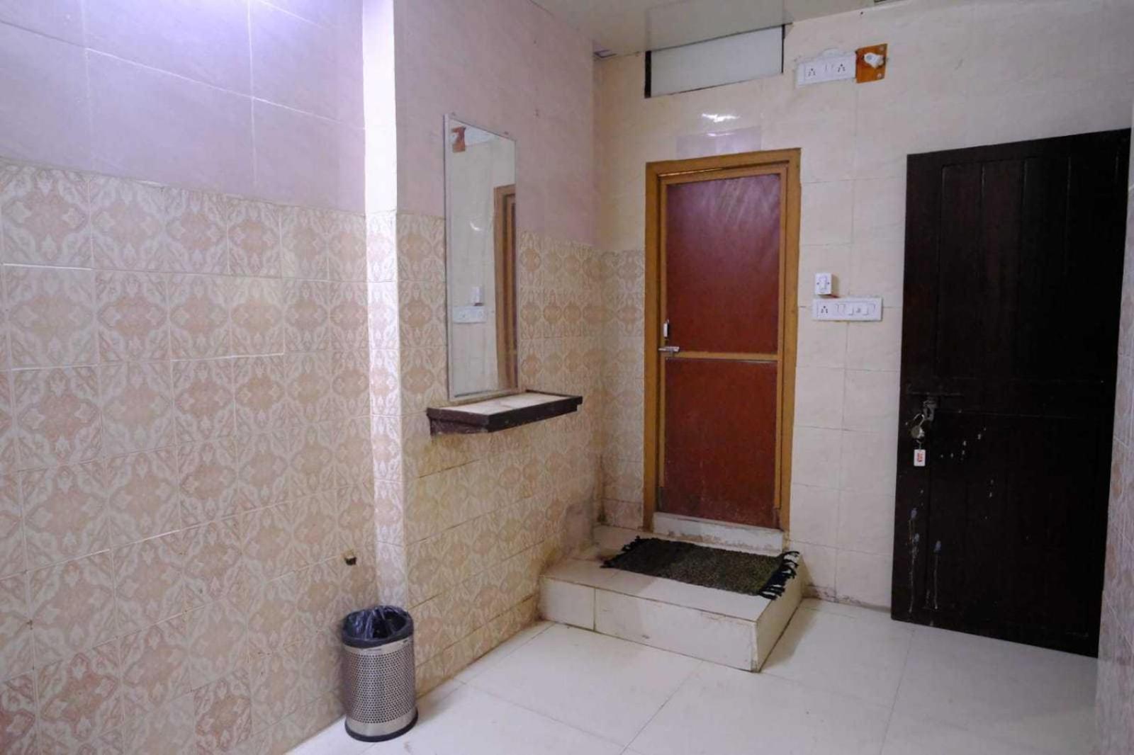 O Nimalan Residency Hotel