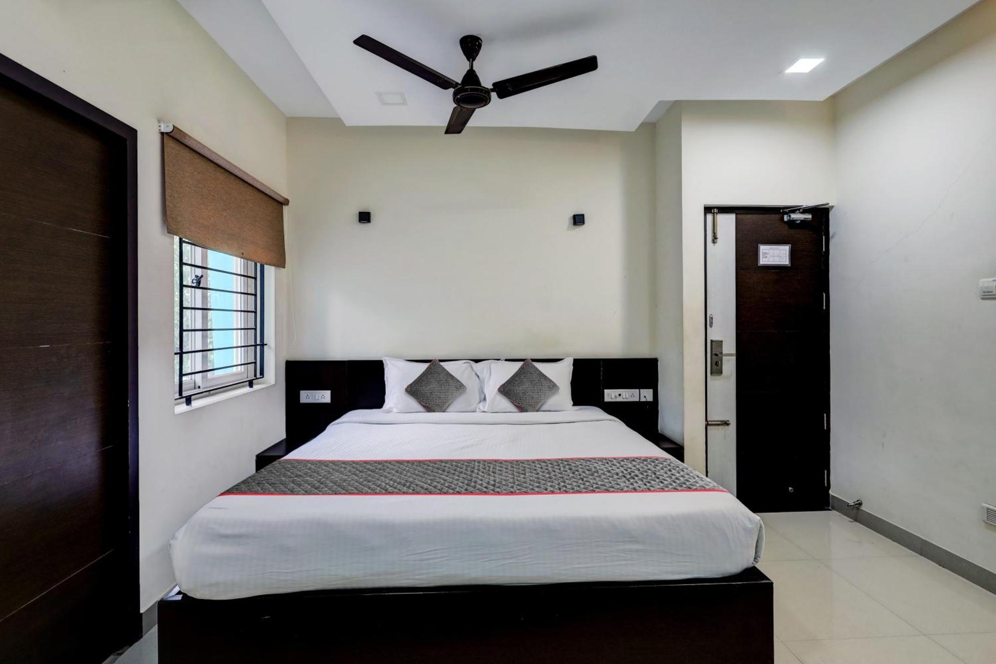 Townhouse Majestic Hotel 4*