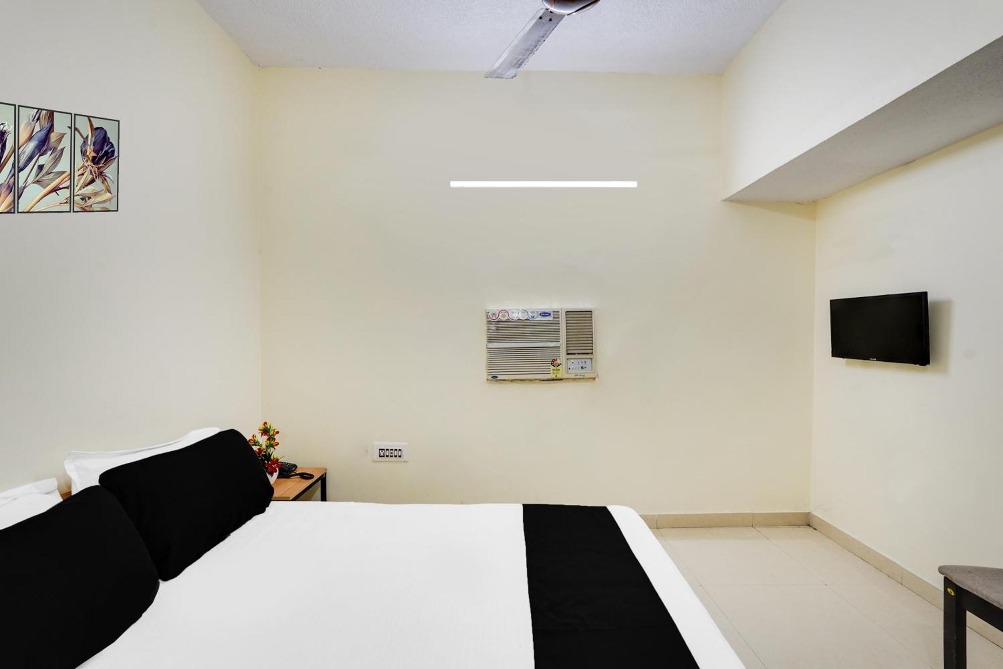 Hotel O Ecr Kanathur