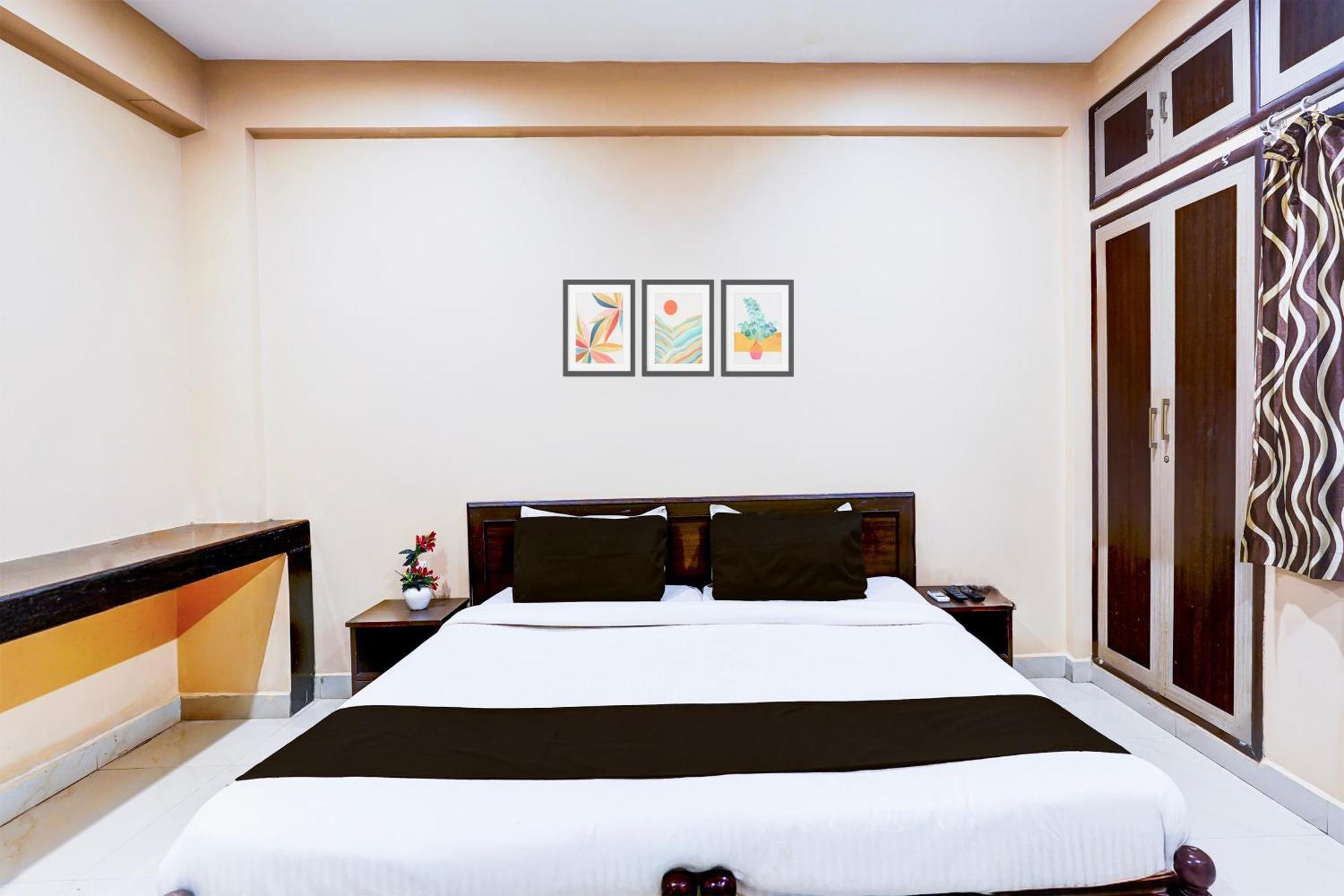 Hotel Super O Chrompet Near Rela Hospital 4*