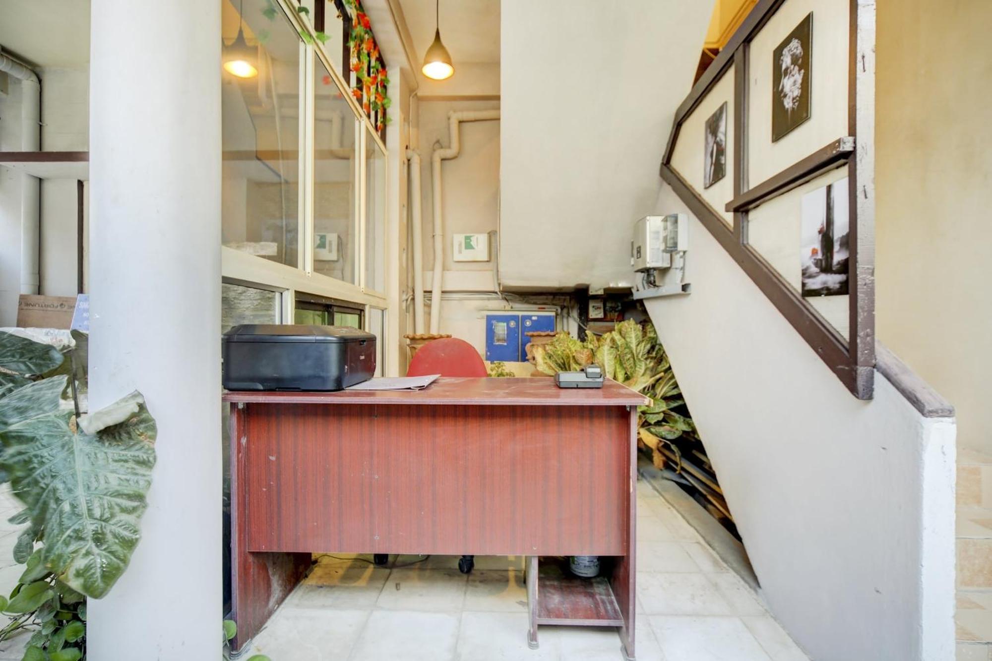 O Almighty Homes Hotel 3*