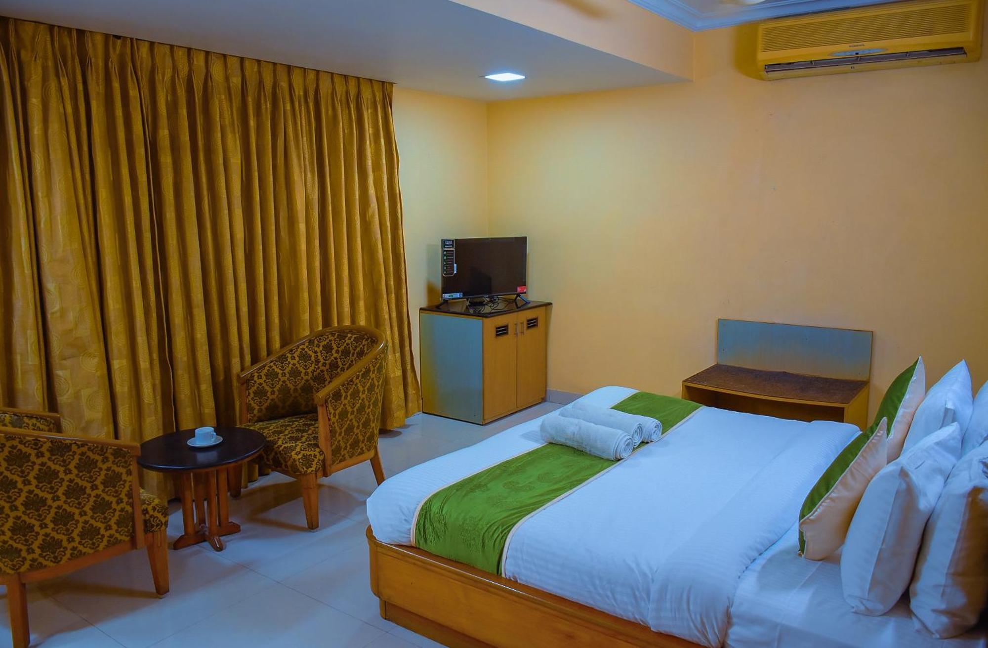 Naksha Tree - Mogappair Hotel Chennai