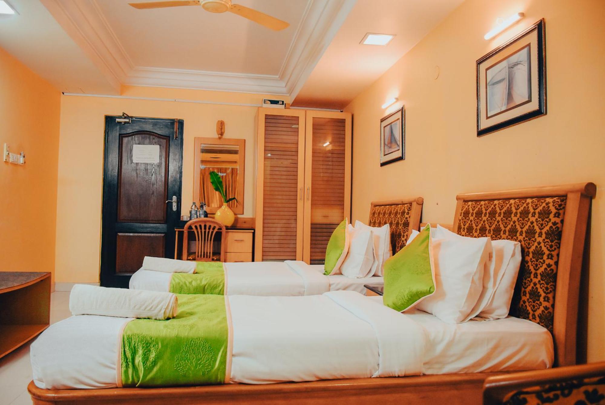 Naksha Tree - Mogappair 3* Chennai