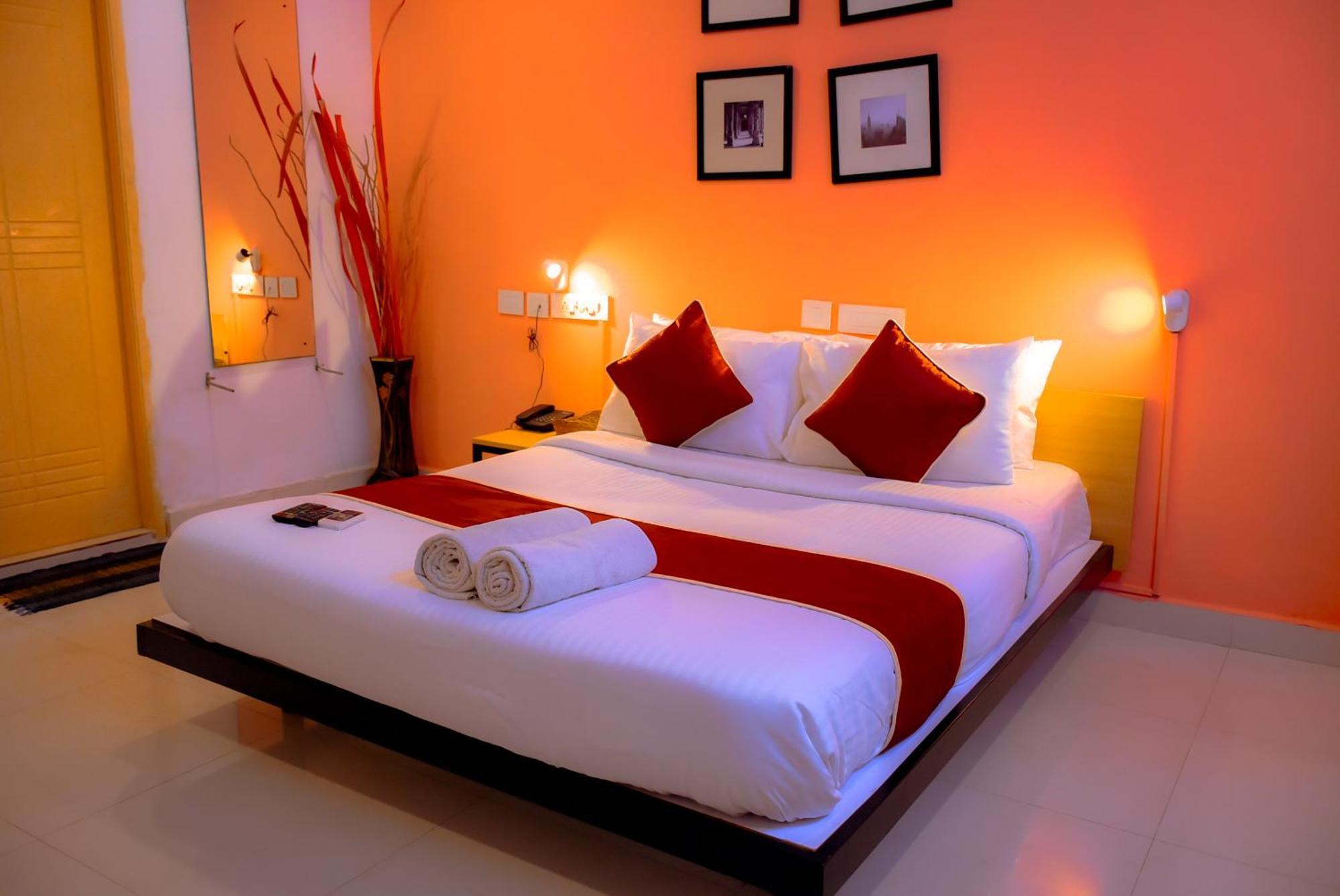 Hotel Naksha Tree Hotels- Ramapuram Chennai