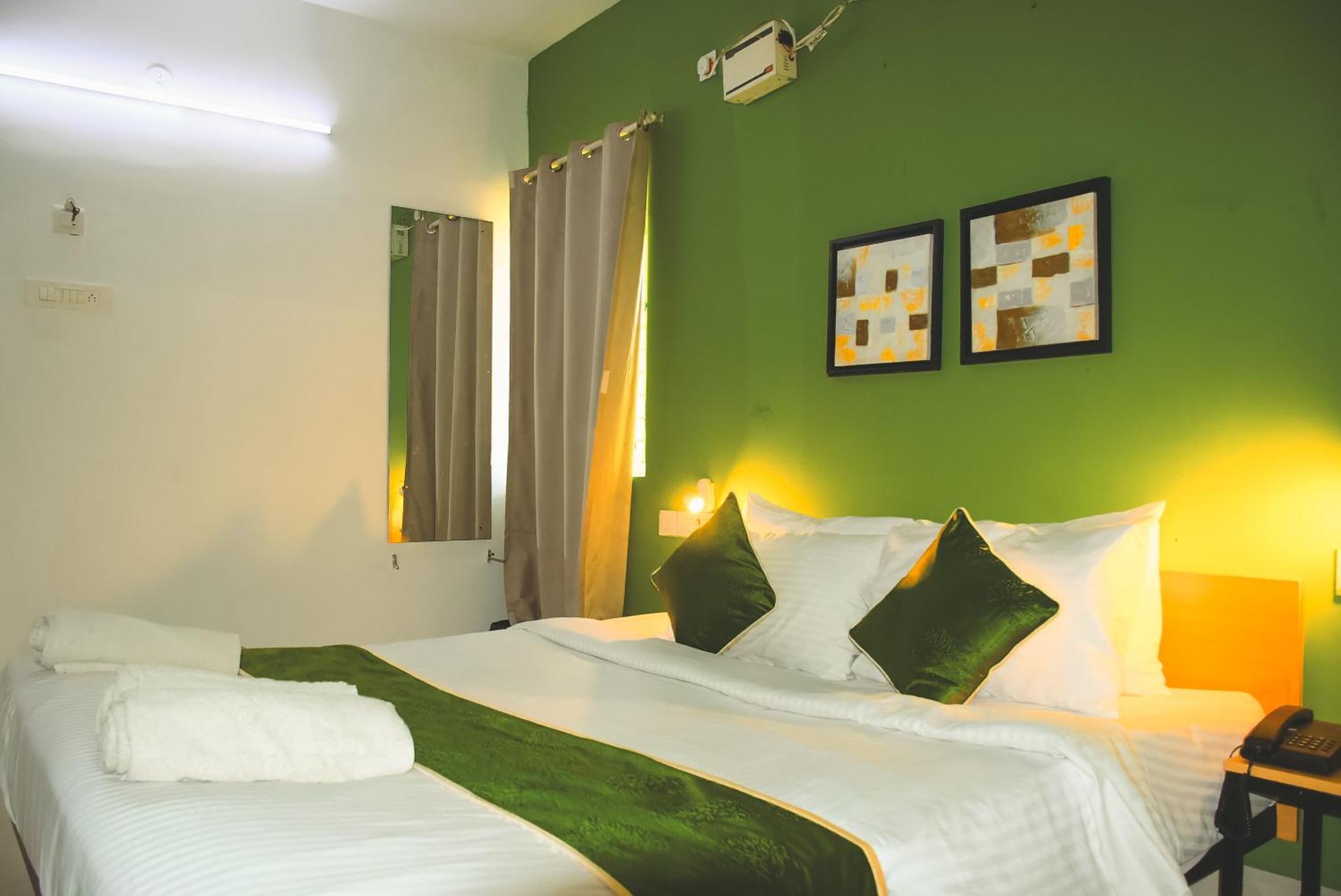 Hotel Naksha Tree Hotels- Ramapuram 3*