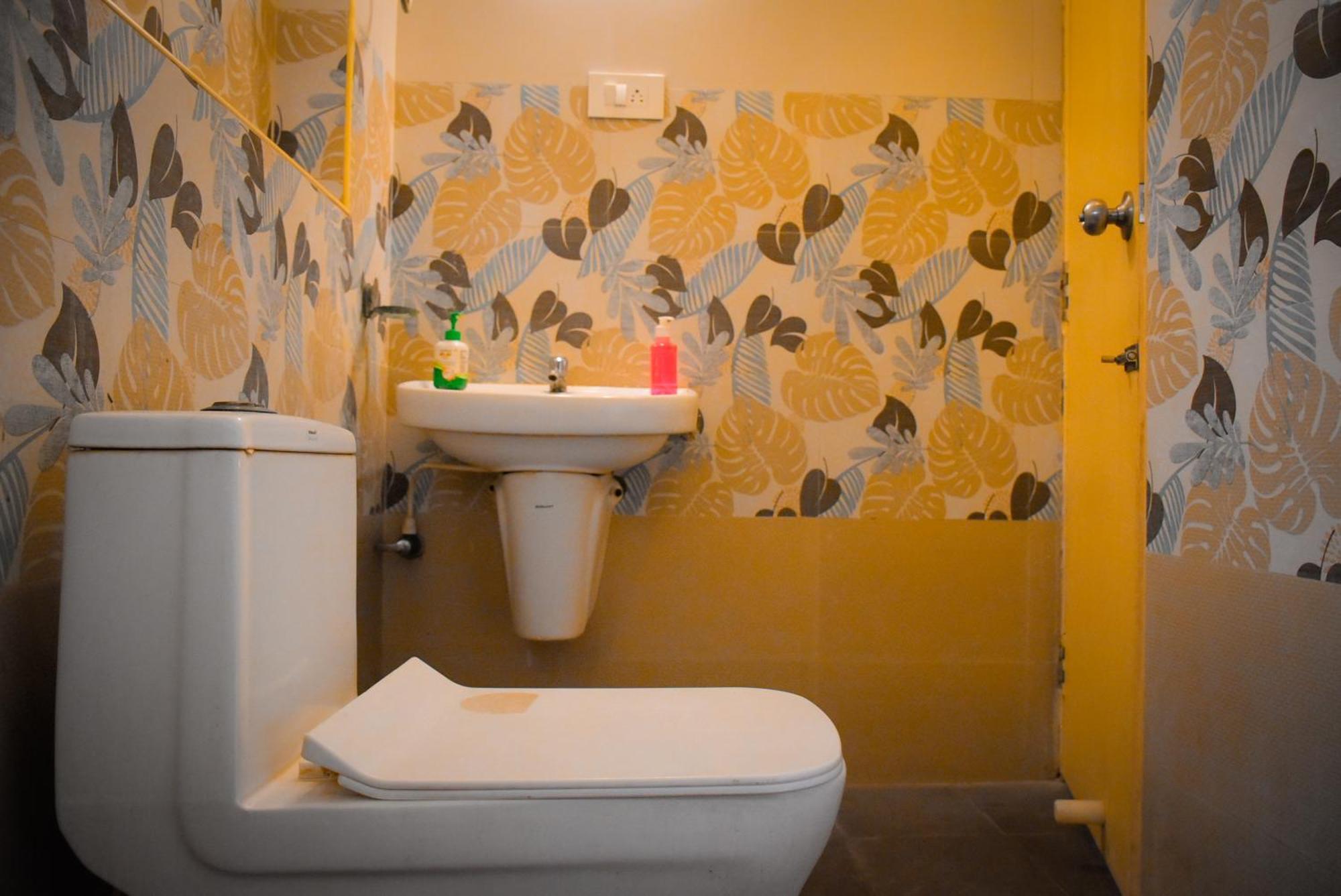 Naksha Tree Hotels- Ramapuram Hotel
