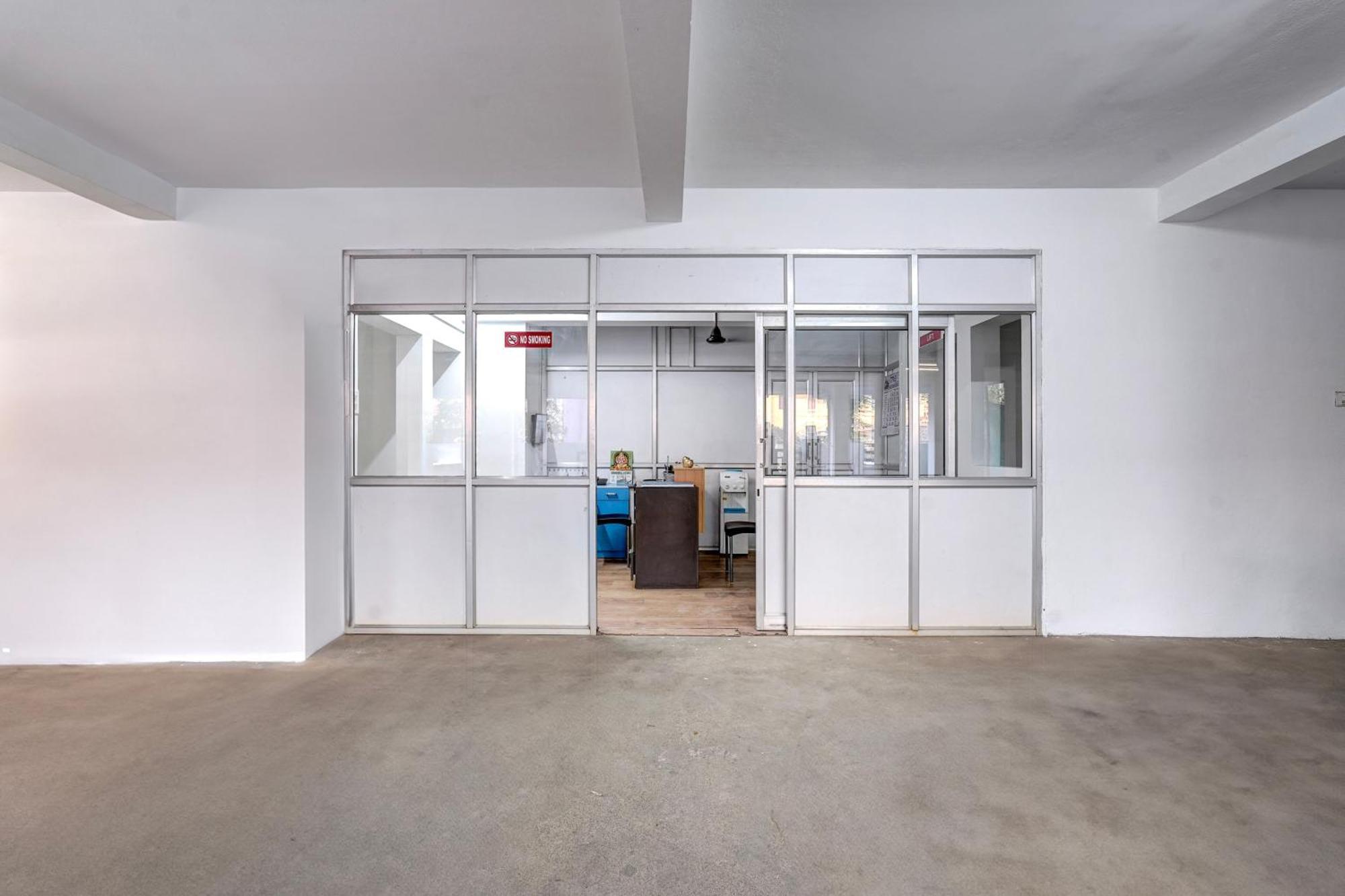 Super O Valasaravakkam Near Chandra Metro Mall 4*