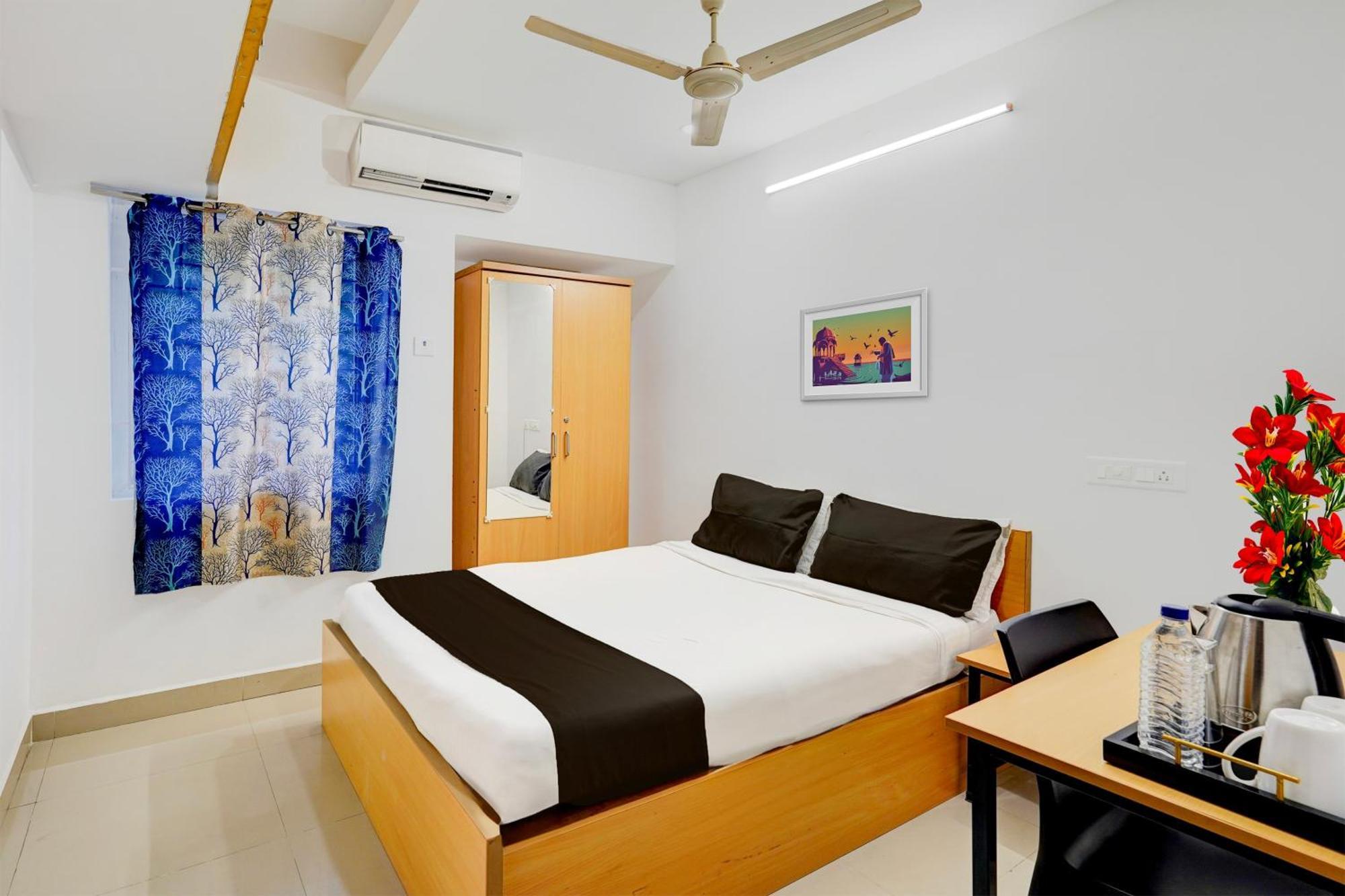 Super O Valasaravakkam Near Chandra Metro Mall Hotel 4*