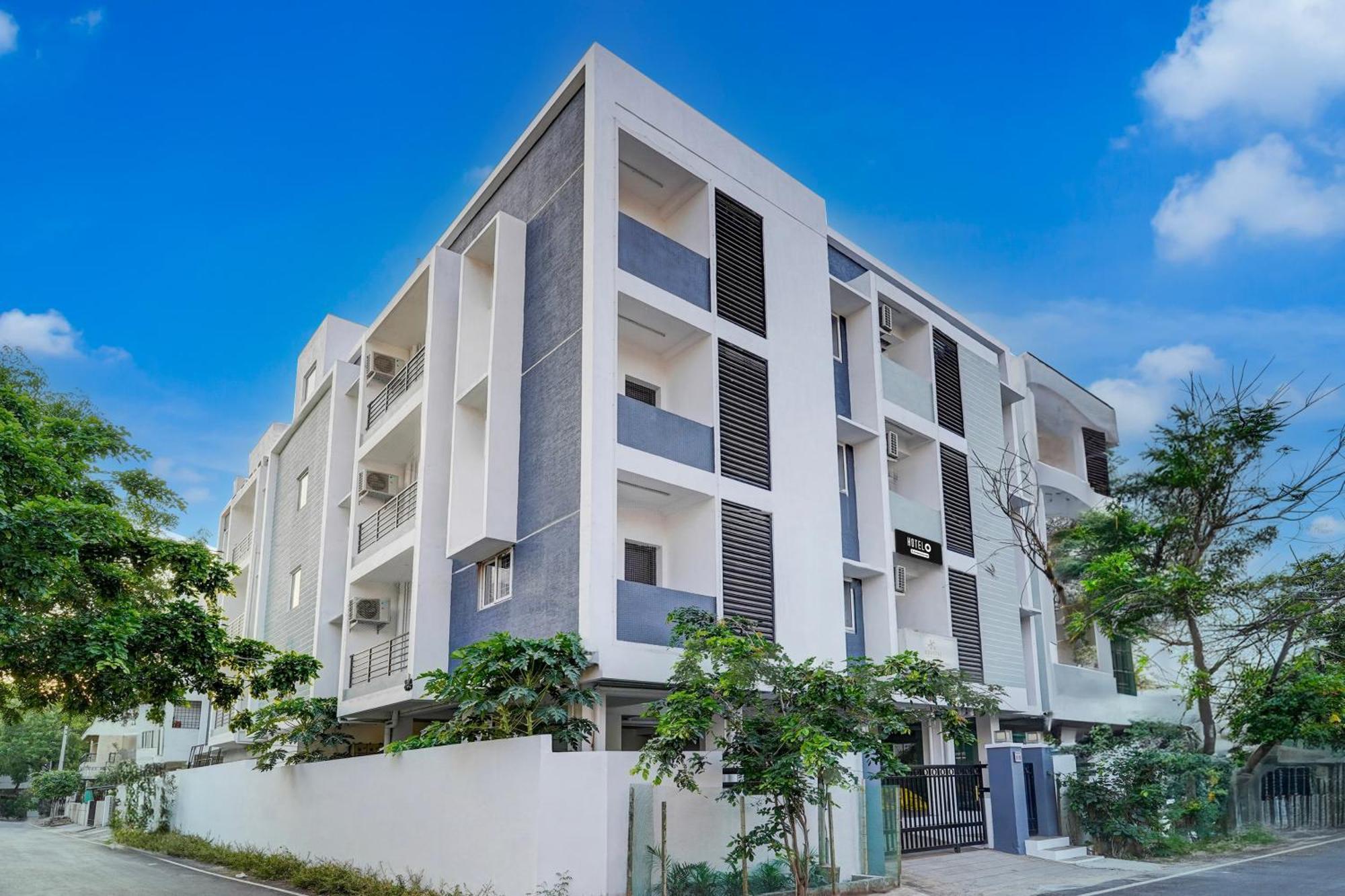 Super O Valasaravakkam Near Chandra Metro Mall Hotel Chennai