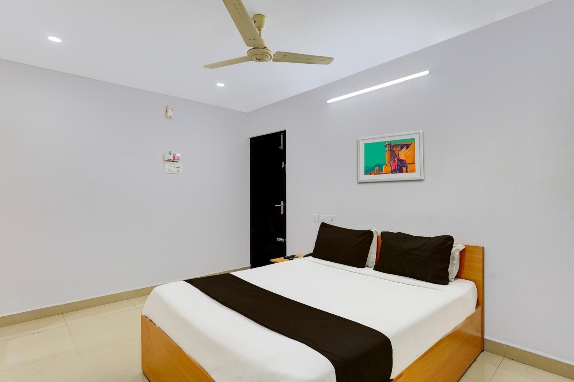 Hotel Super O Valasaravakkam Near Chandra Metro Mall Chennai