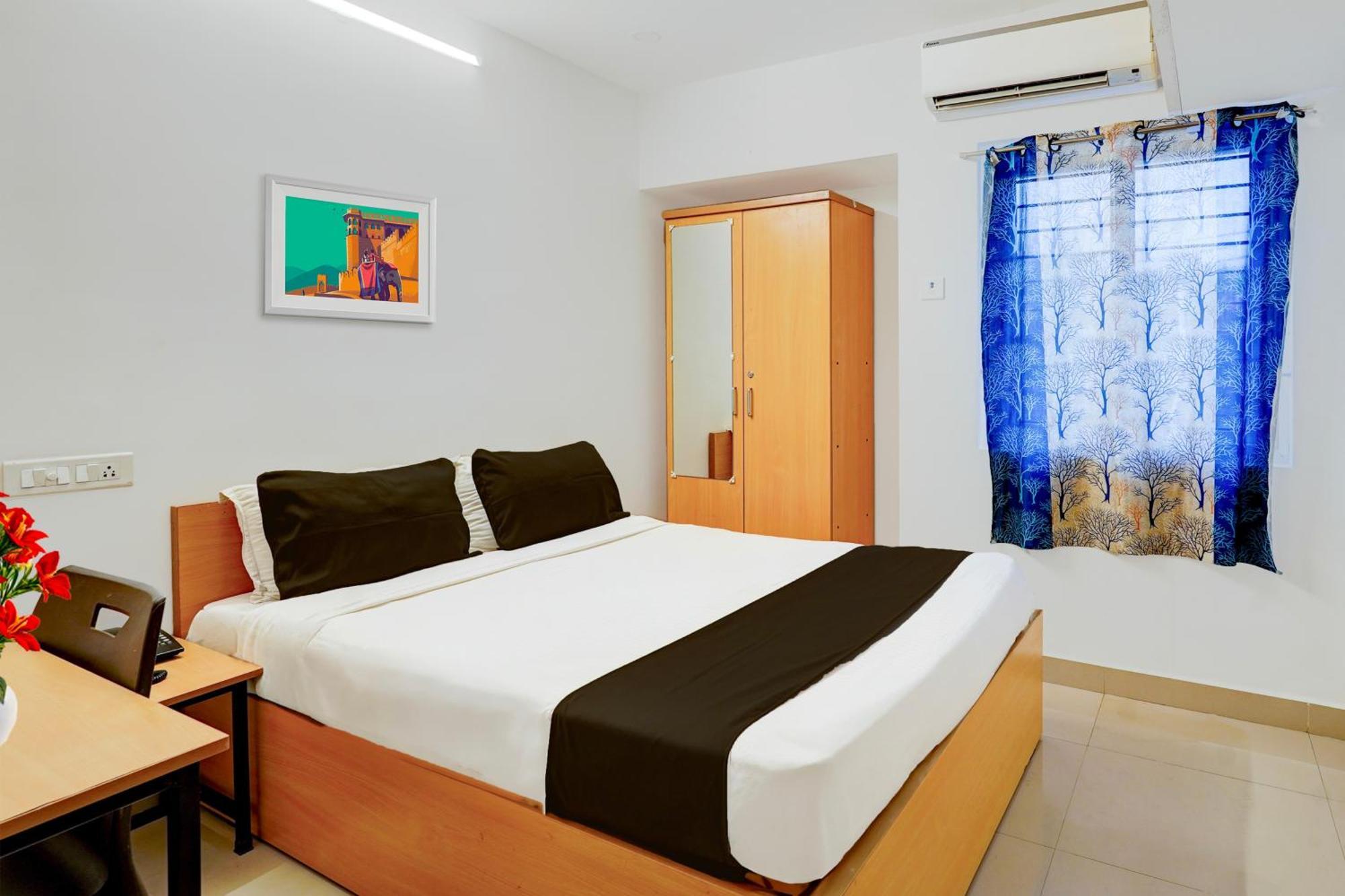 Super O Valasaravakkam Near Chandra Metro Mall Hotel 4*
