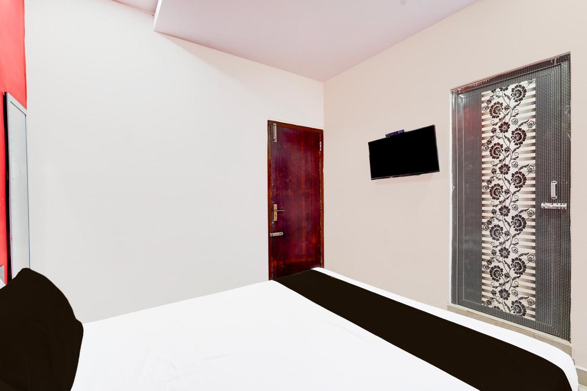 Super Collection O Kelambakkam Near Chettinad Hospital * Chennai