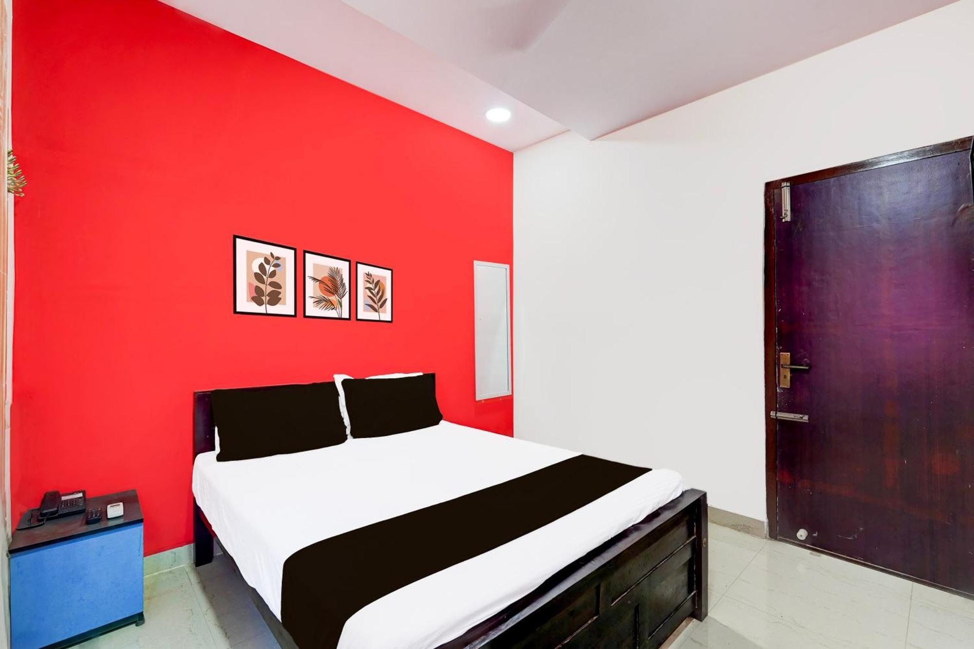 Hotel Super Collection O Kelambakkam Near Chettinad Hospital