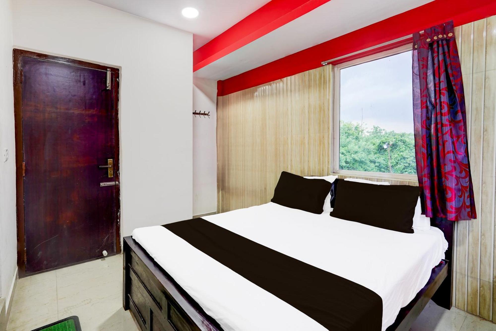 Super Collection O Kelambakkam Near Chettinad Hospital *