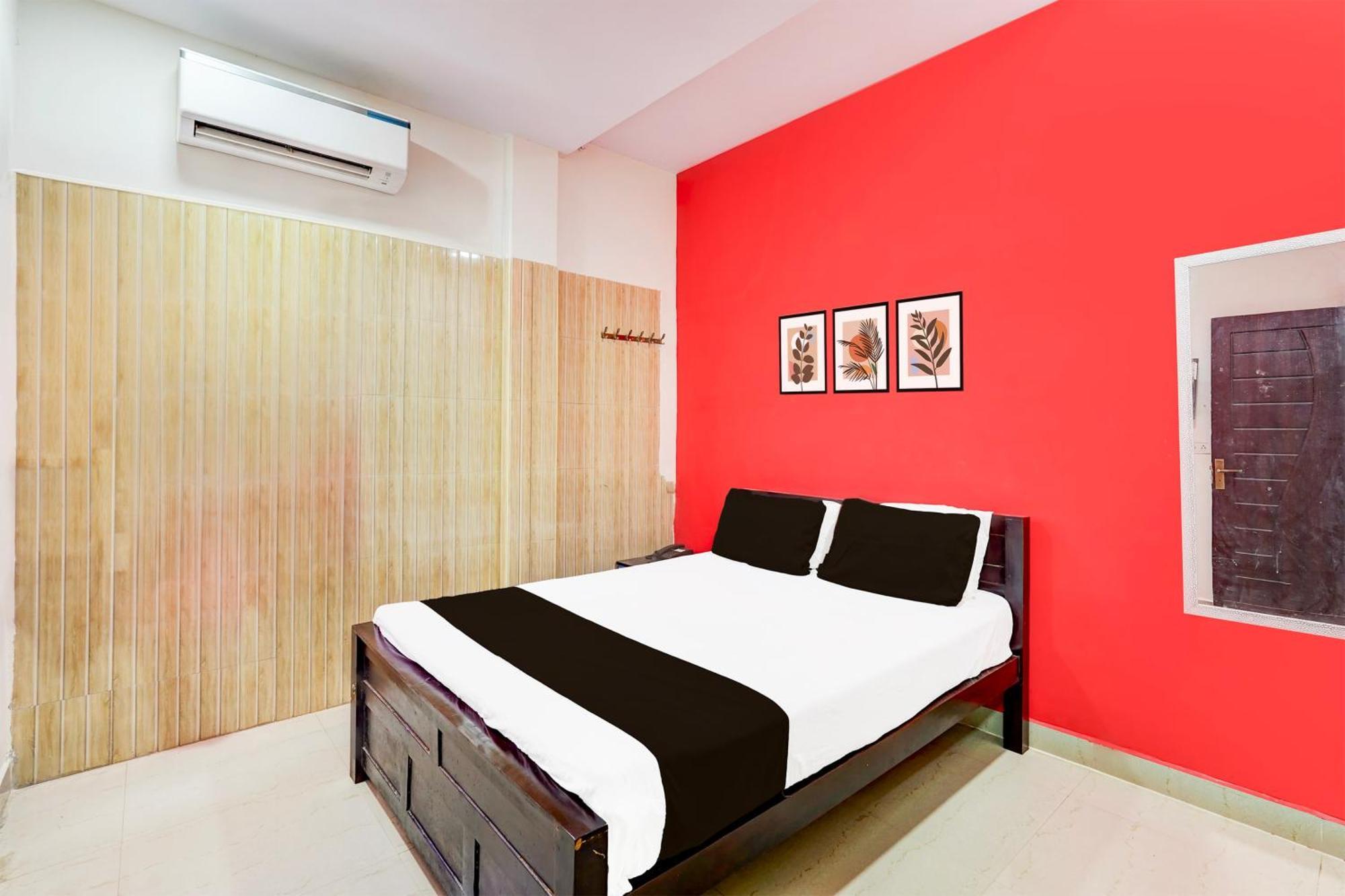 Hotel Super Collection O Kelambakkam Near Chettinad Hospital Chennai
