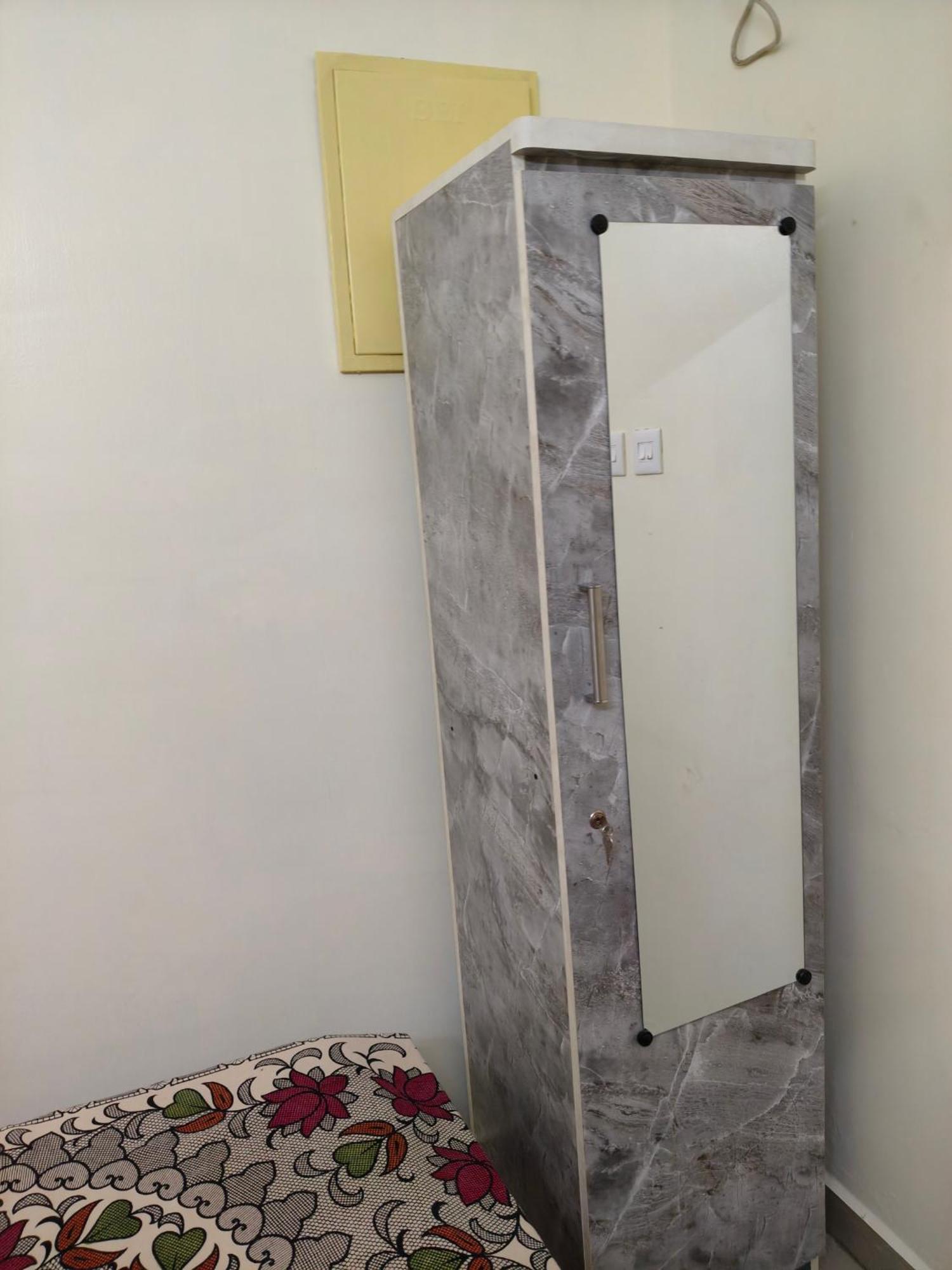 Cosy Behind Airport, Close To Dlf & Rmz It Park, Miot And Srm Hospitals, Trade Center Homestay