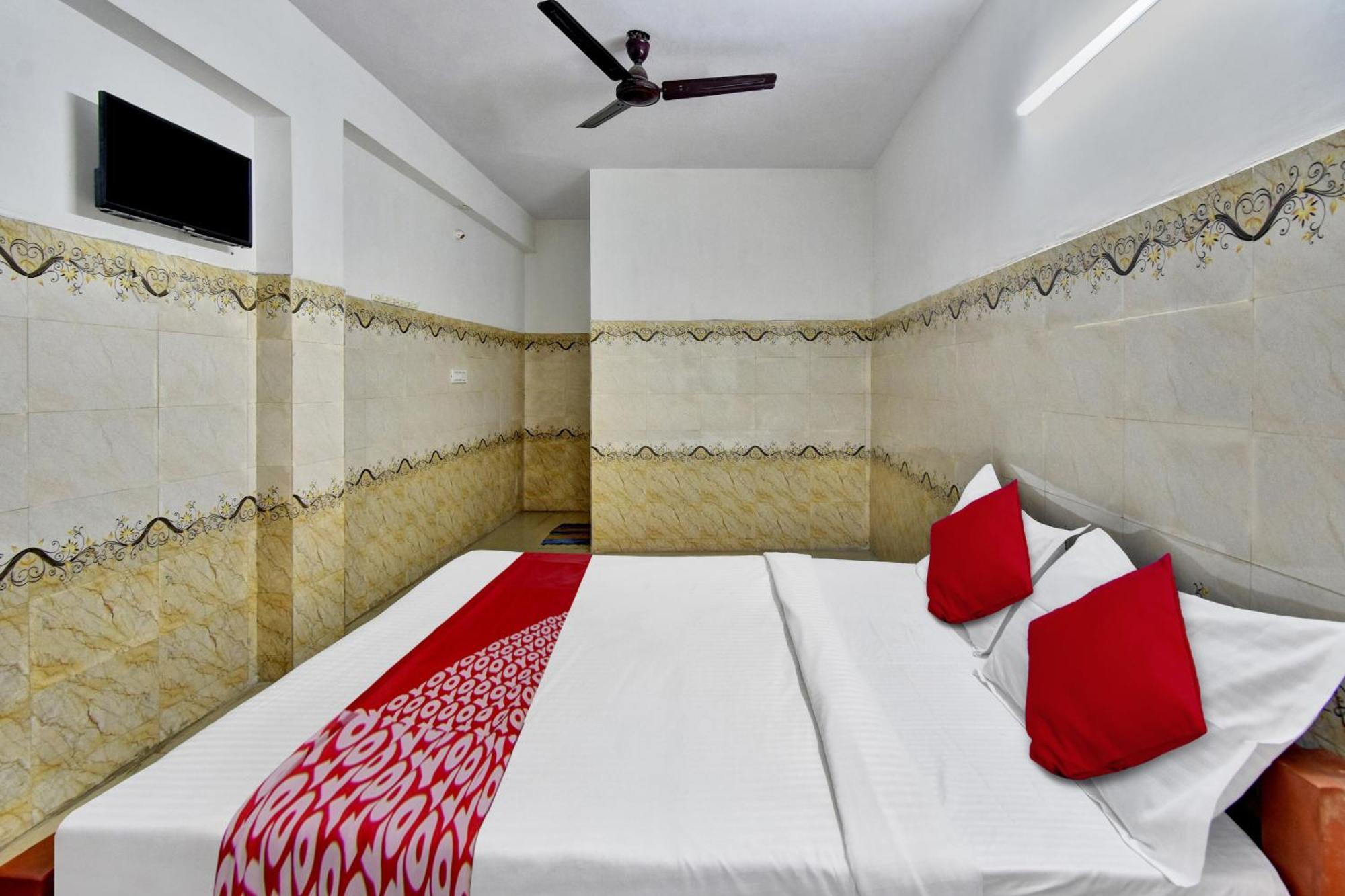 O Rk Residency Hotel 4*