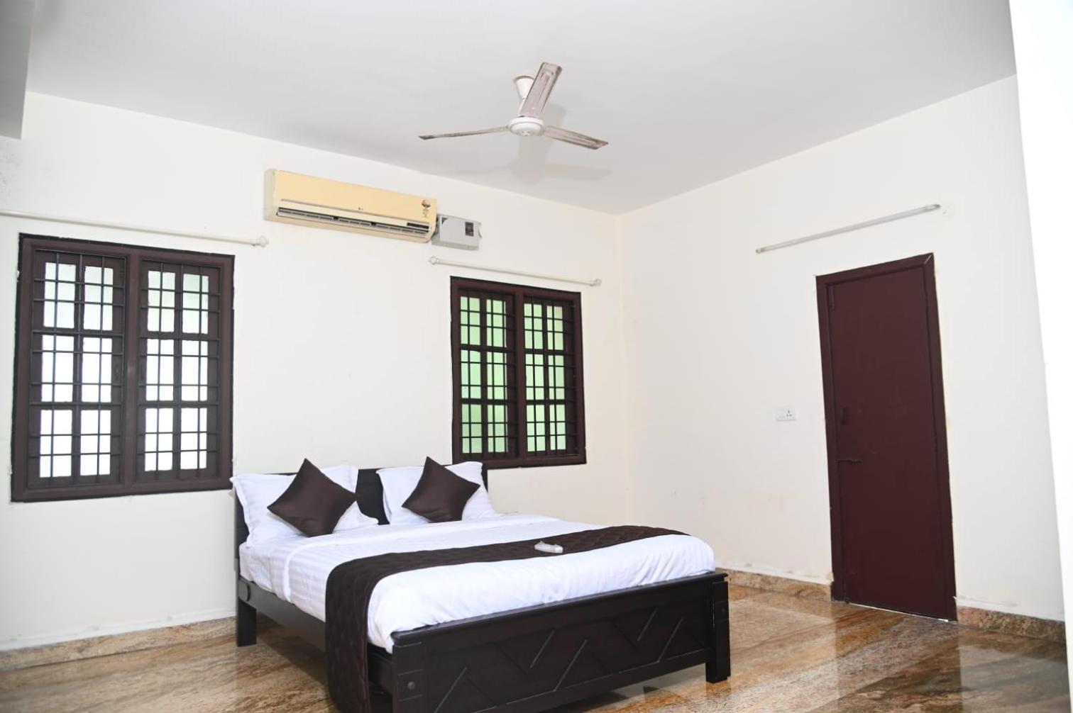 Pearl House Panayur Ecr Beach, Villa