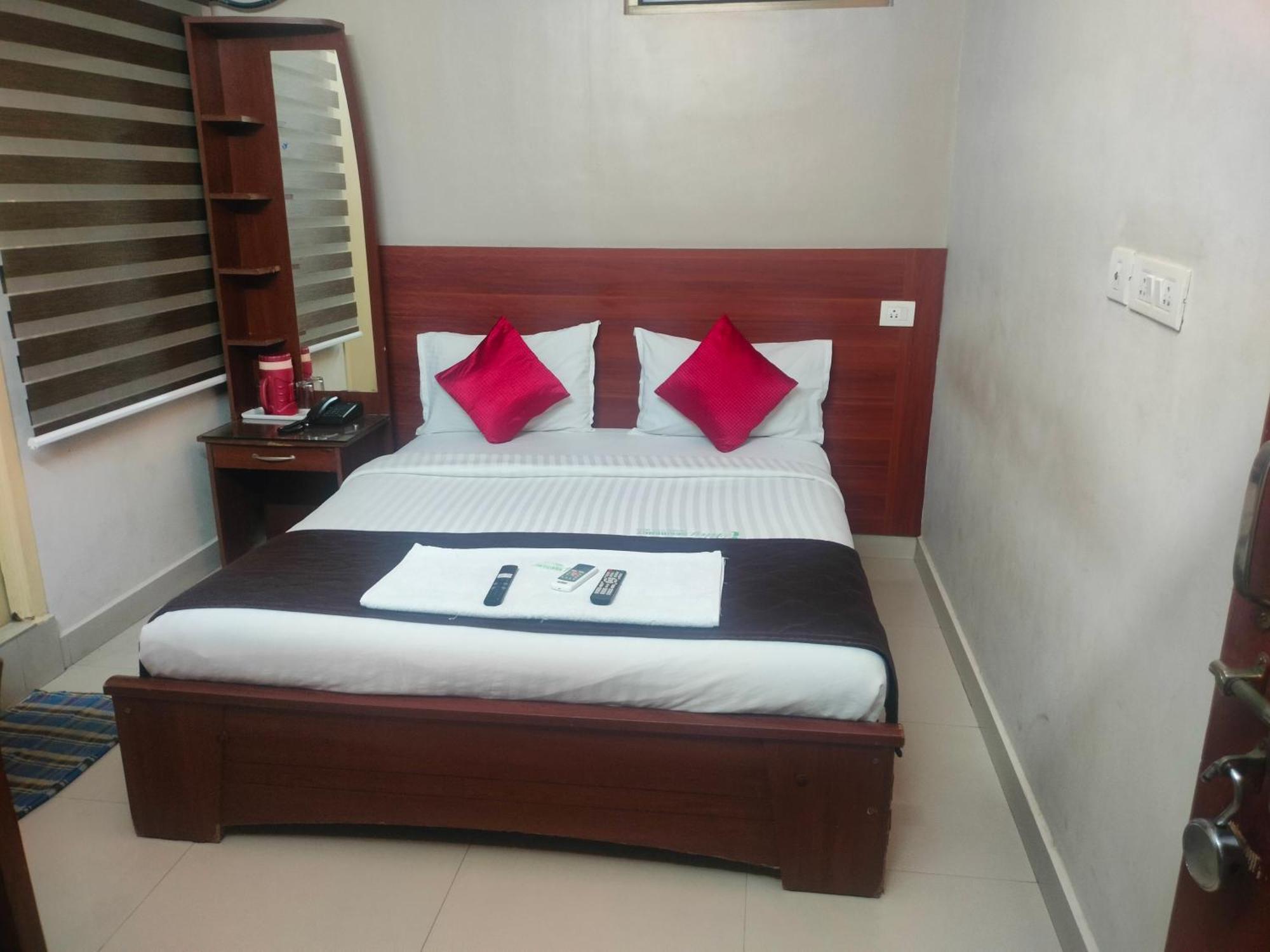 I-way Residency Perungudi Hotel Chennai