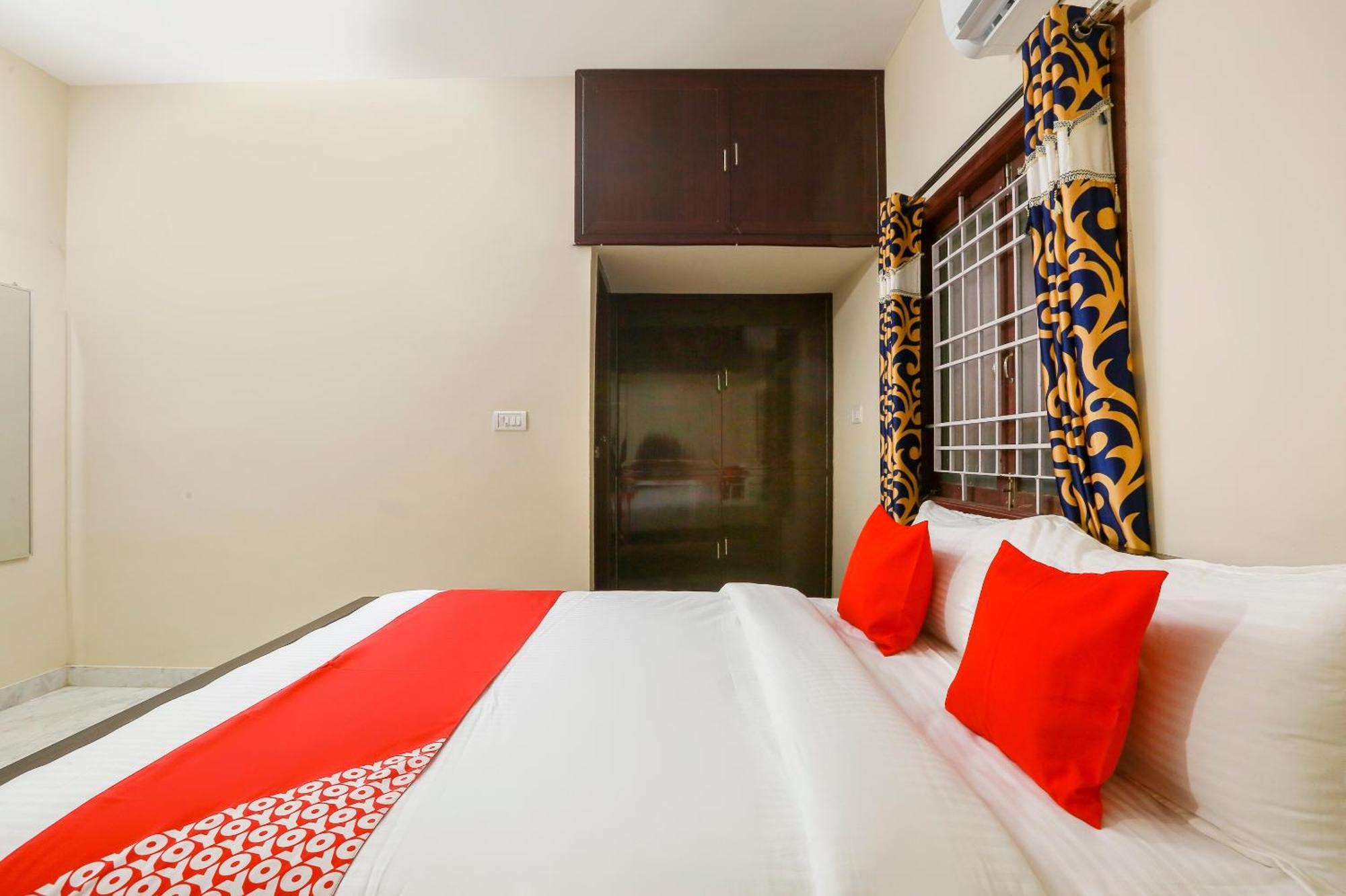 Hotel O Essential Residency 3*