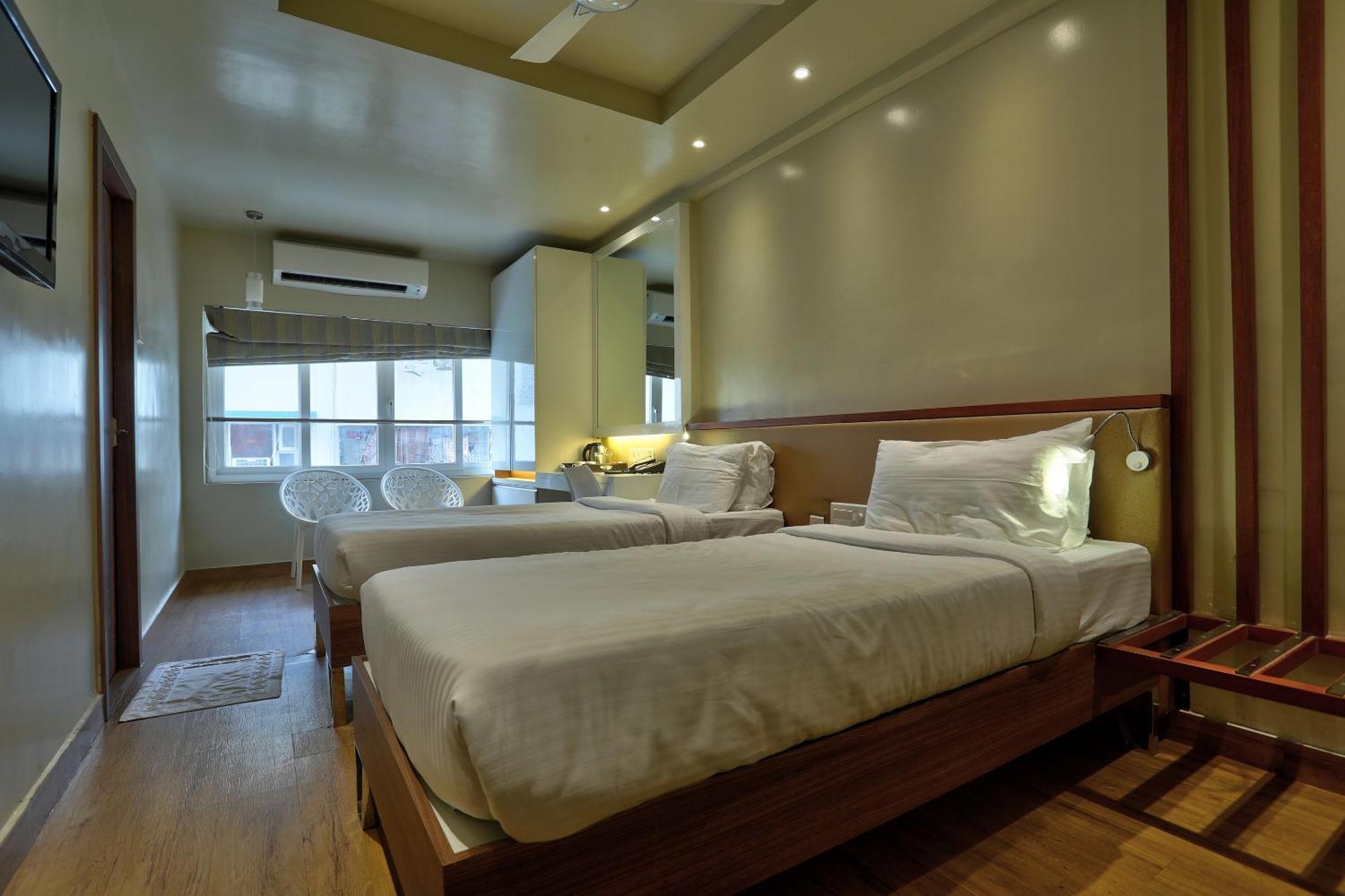 Townhouse Oak Kodambakkam Formerly Cine City Hotel