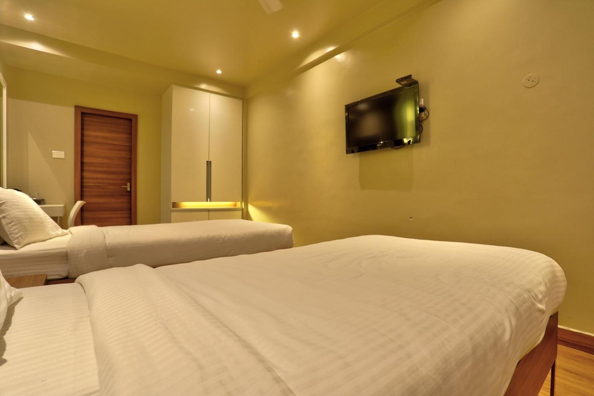 Townhouse Oak Kodambakkam Formerly Cine City Chennai