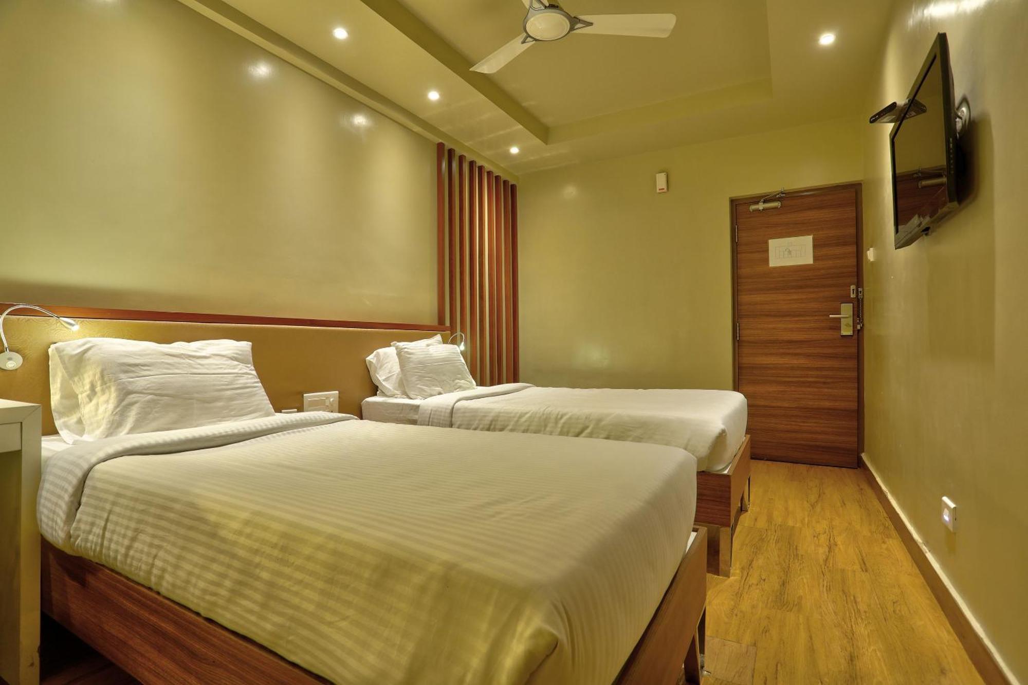 Townhouse Oak Kodambakkam Formerly Cine City Hotel Chennai