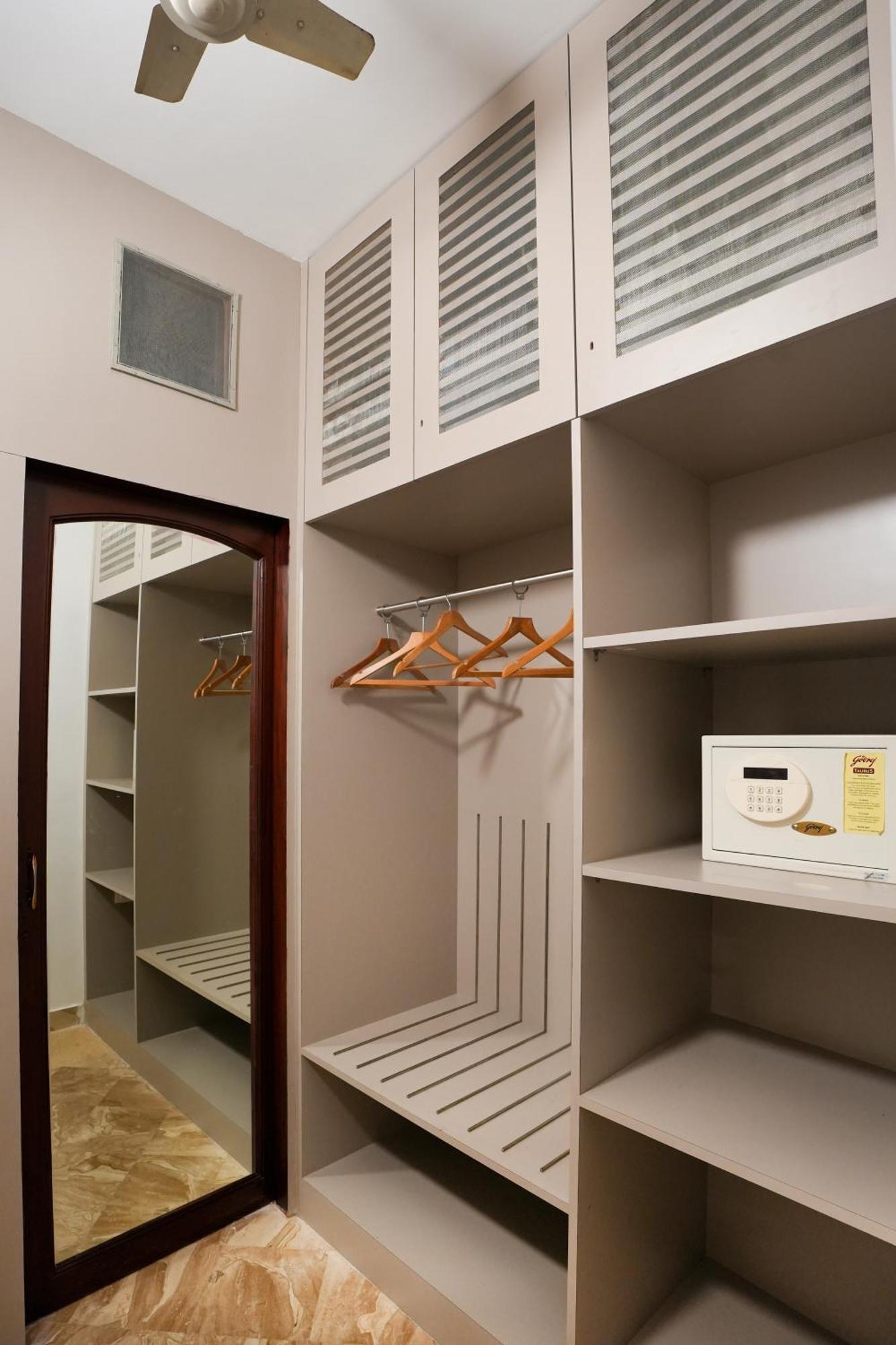 Avenue 11 Boutique Residences, Poes Garden 3* Chennai