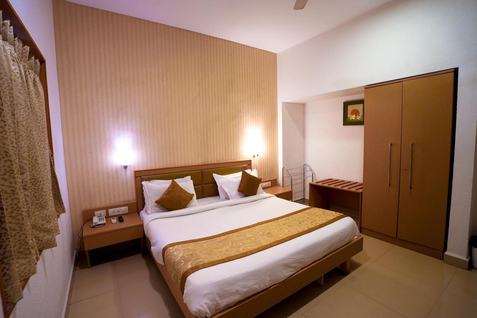 Avenue 11 Boutique Residences, Poes Garden Hotel Chennai