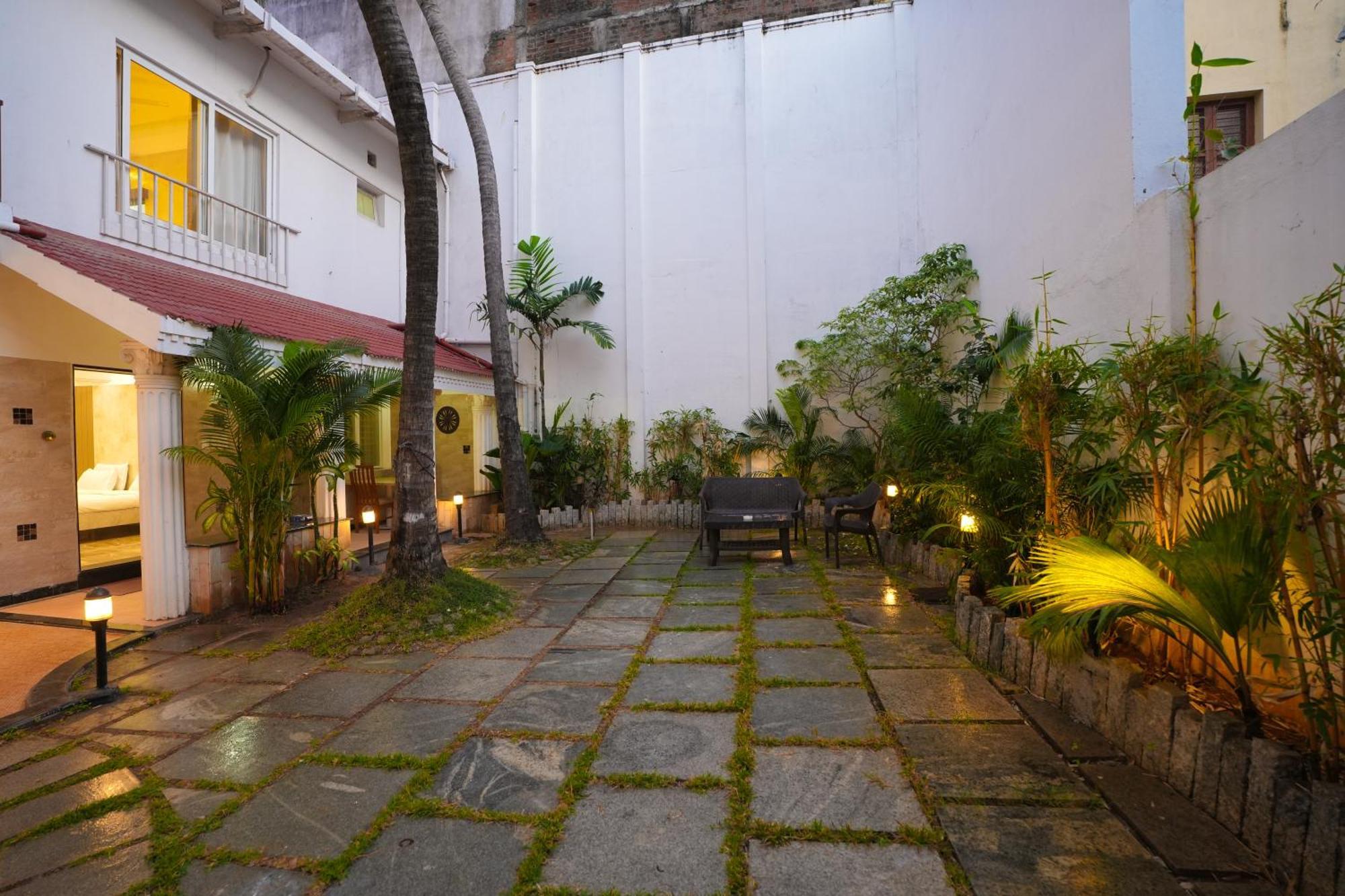Avenue 11 Boutique Residences, Poes Garden 3* Chennai