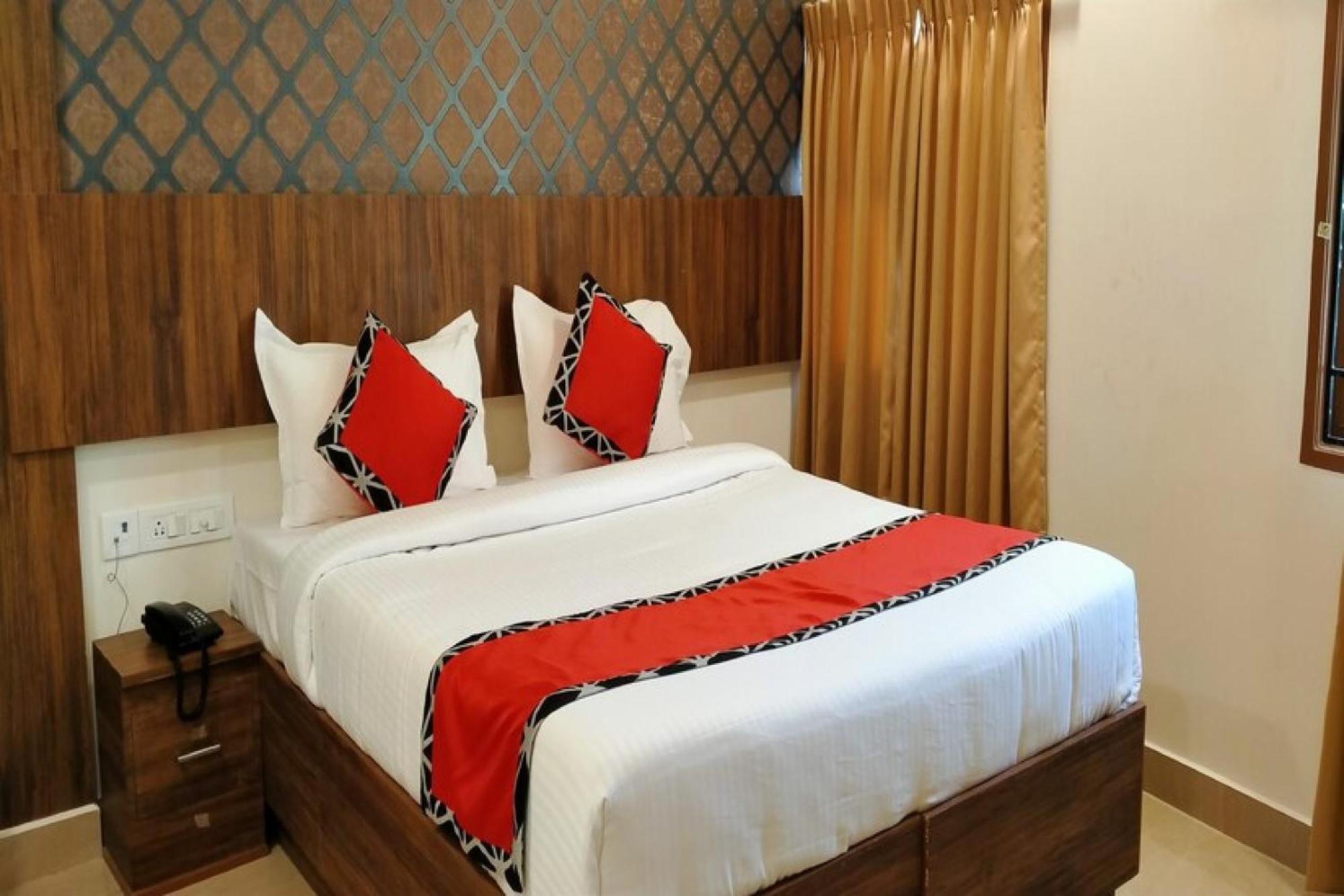 Empire Hotel