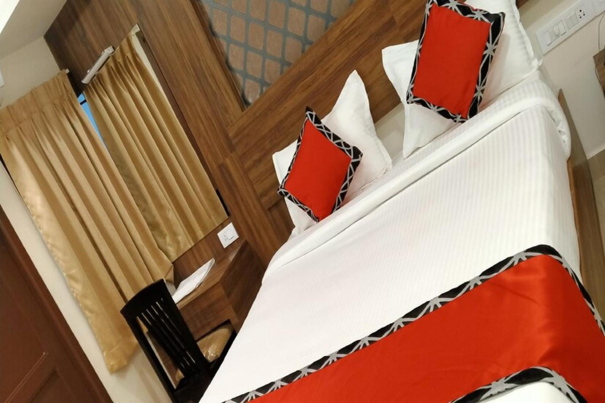 Empire 2* Chennai