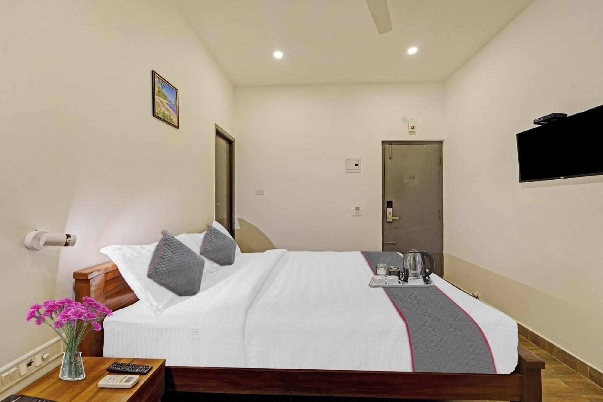 Super Townhouse Orchid Residency Near T.nagar 4*