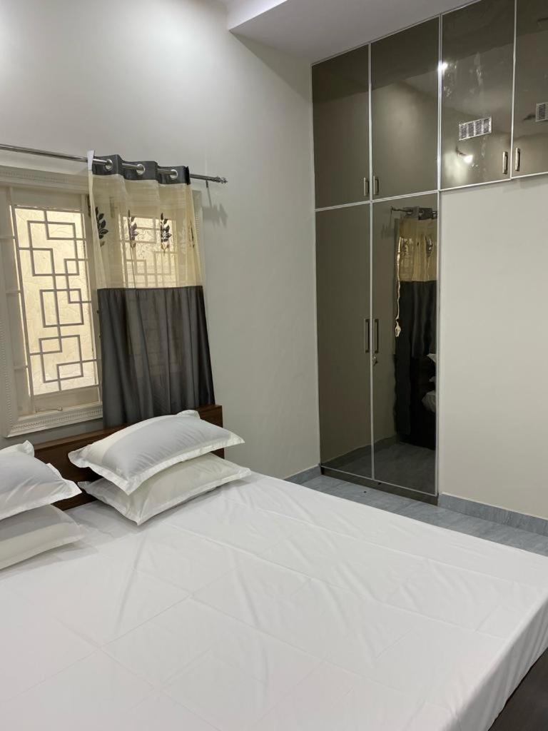 Villa Jiyaa ,near Airport