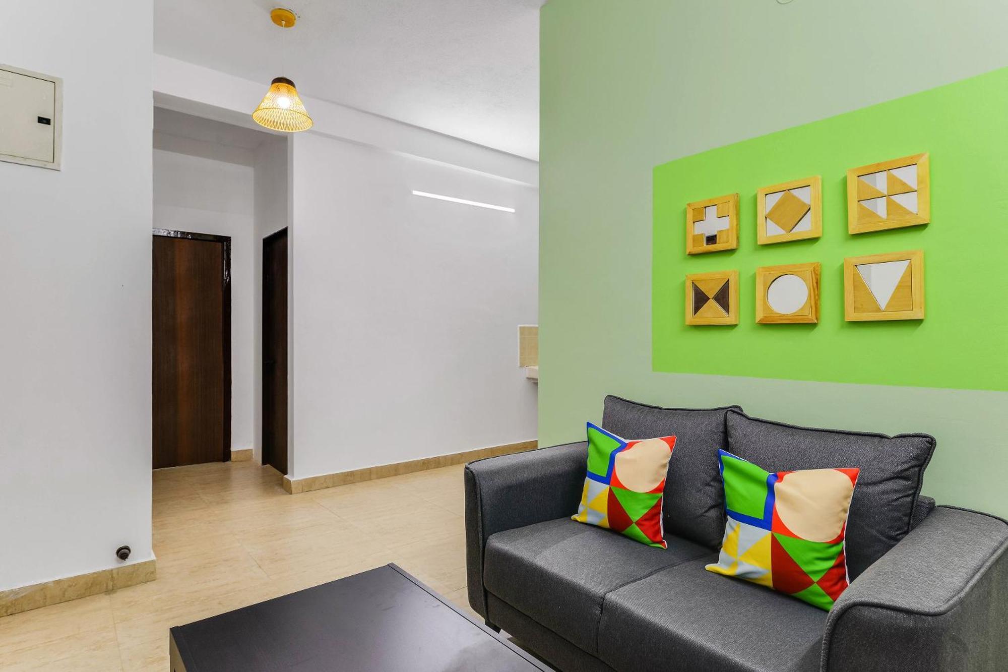 Guest house O G-cloud Near Thirumangalam Metro Station